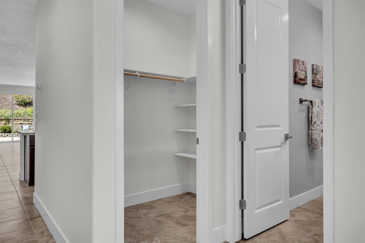 586 Willow Ridge Court