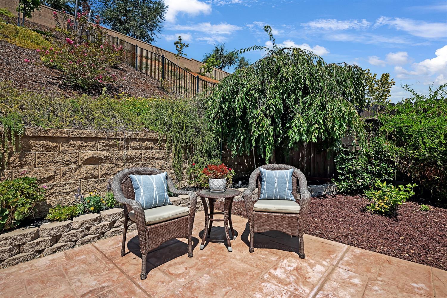 586 Willow Ridge Court