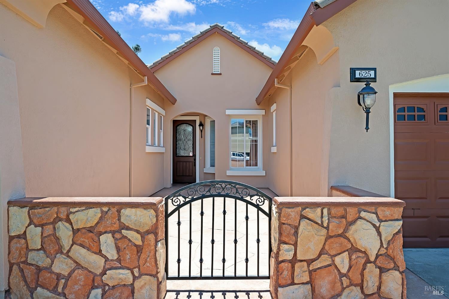 625 Sparrowhawk Drive