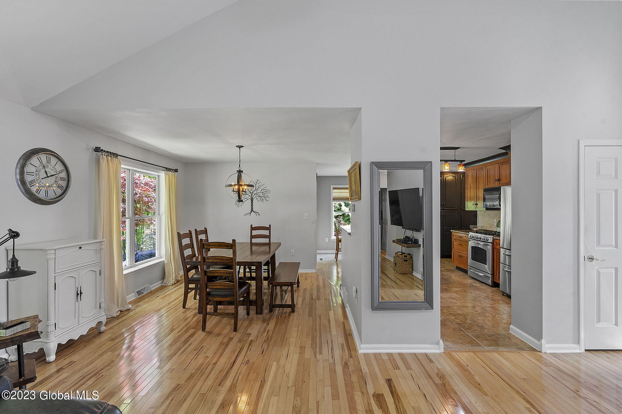 3 Candiwood Court