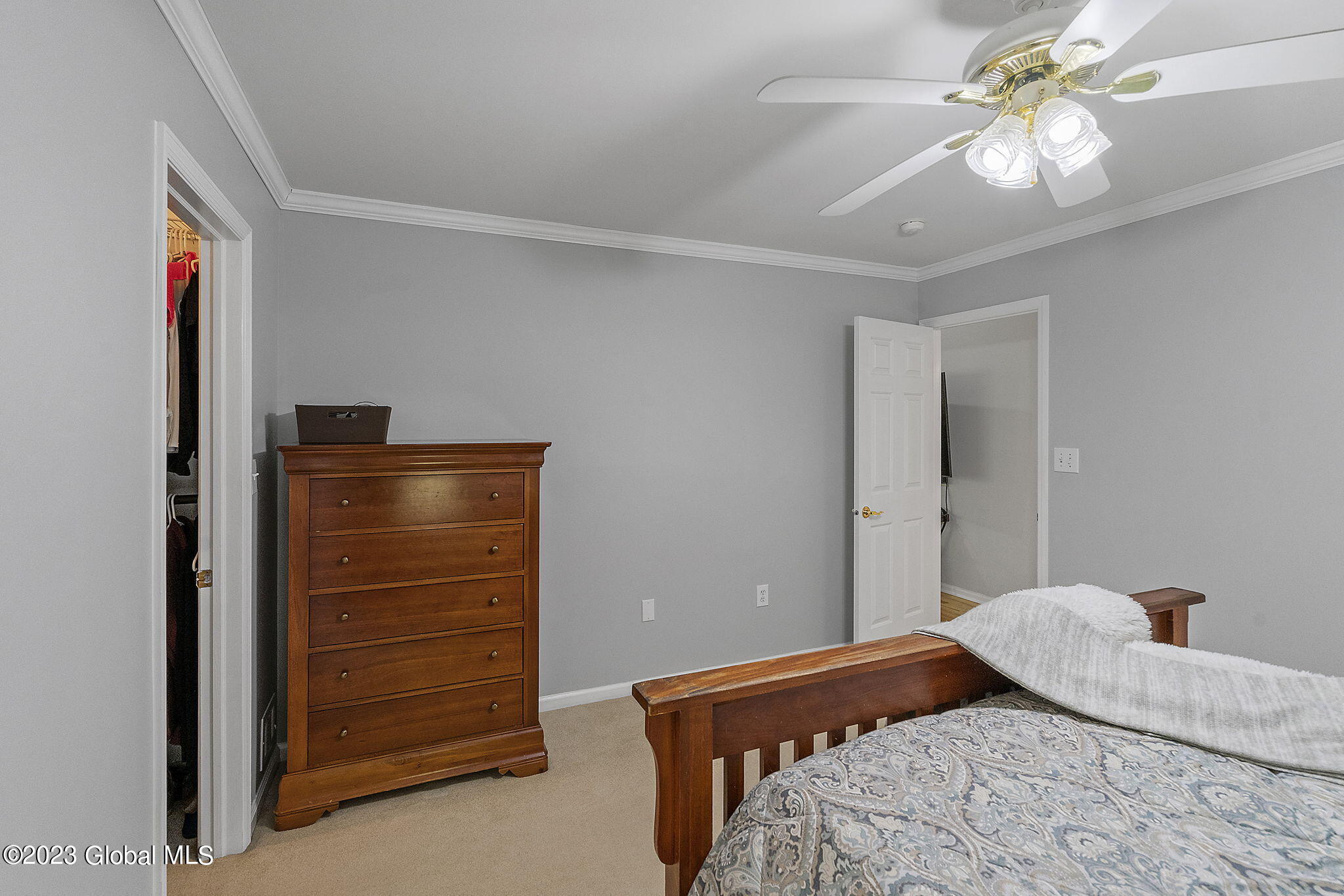 3 Candiwood Court