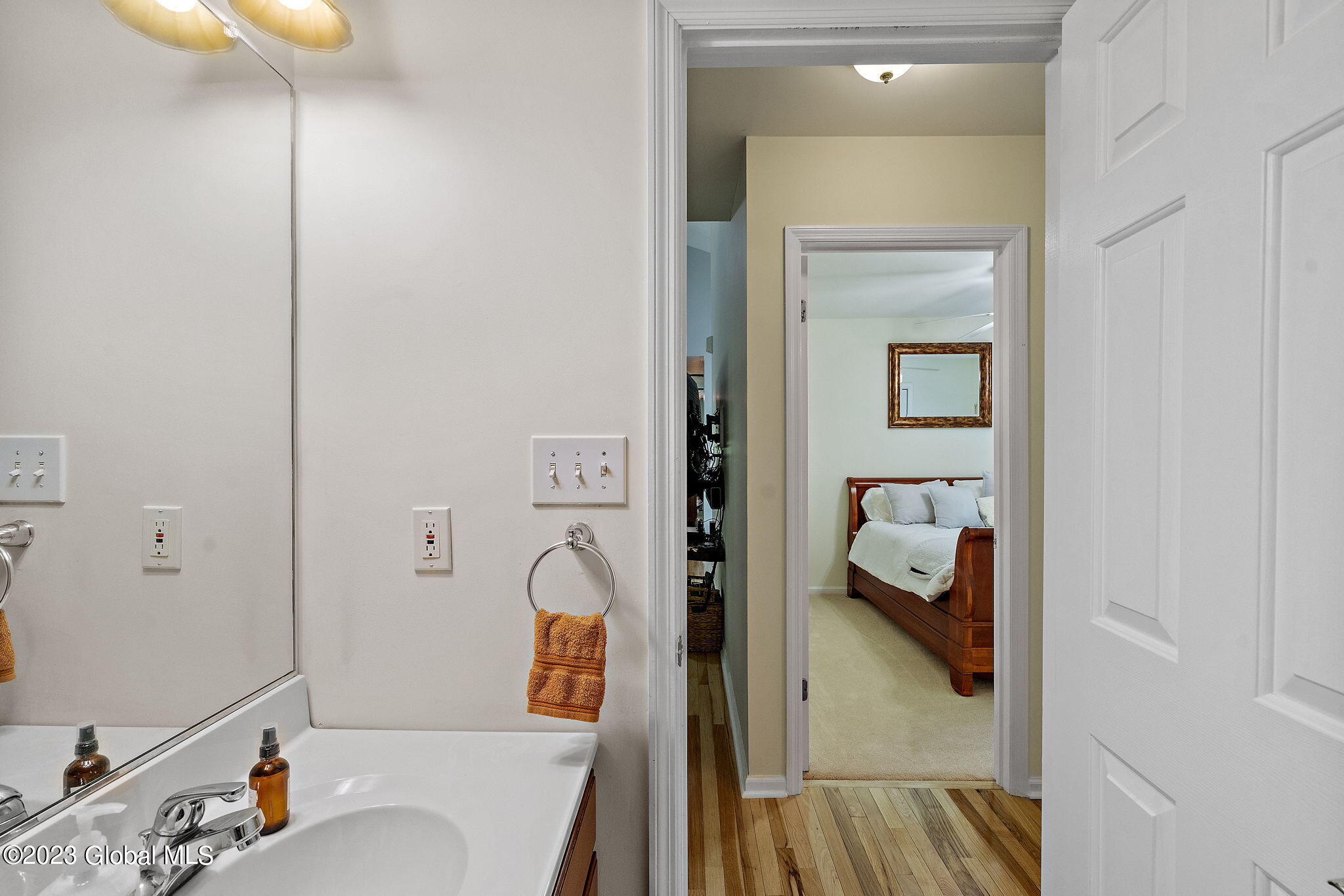 3 Candiwood Court