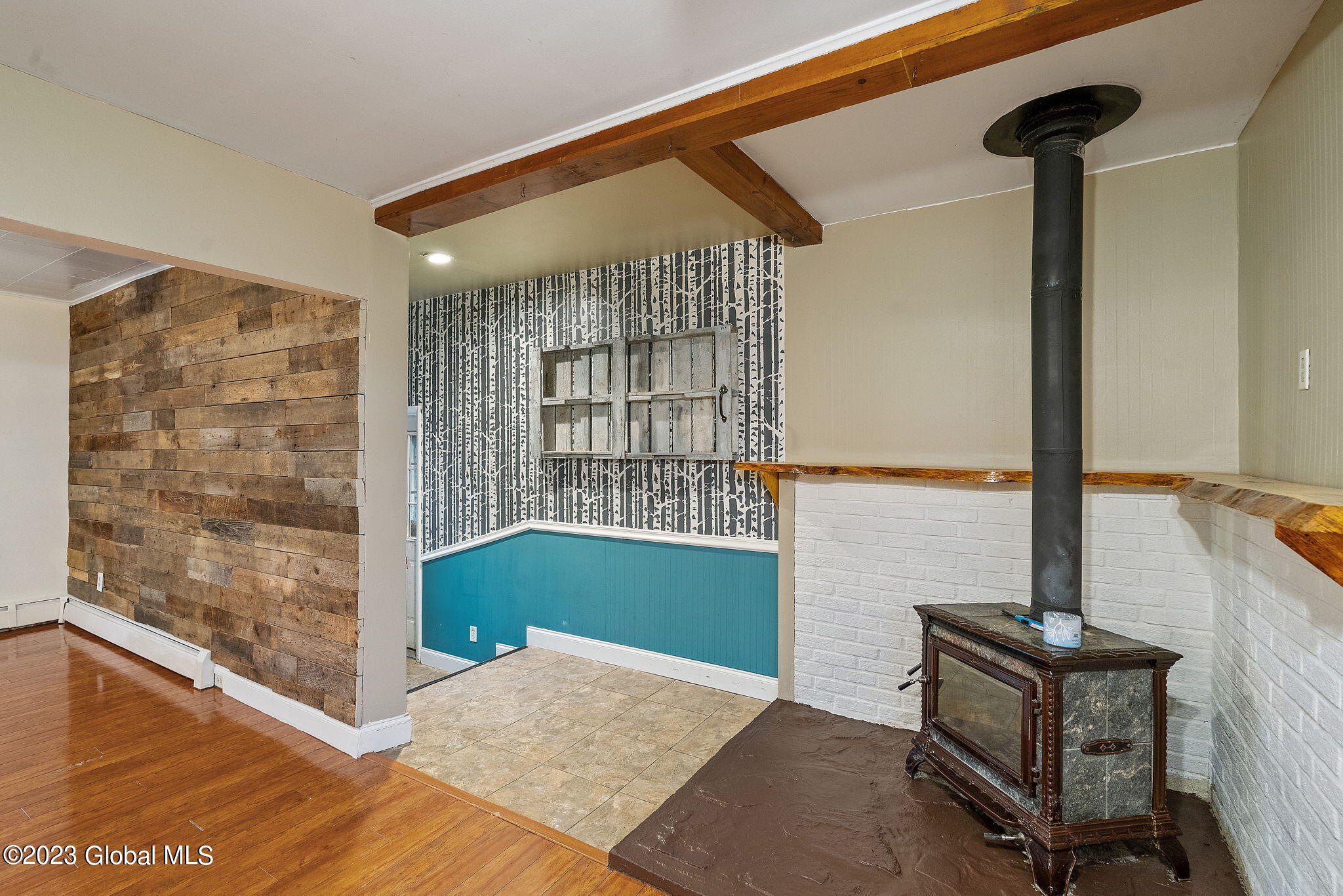 2504 Augustine Avenue