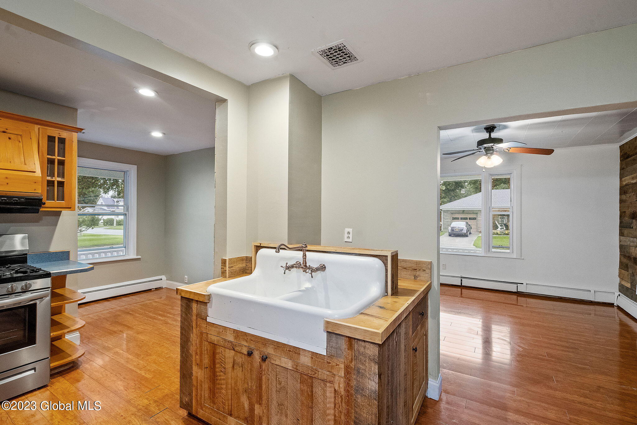 2504 Augustine Avenue