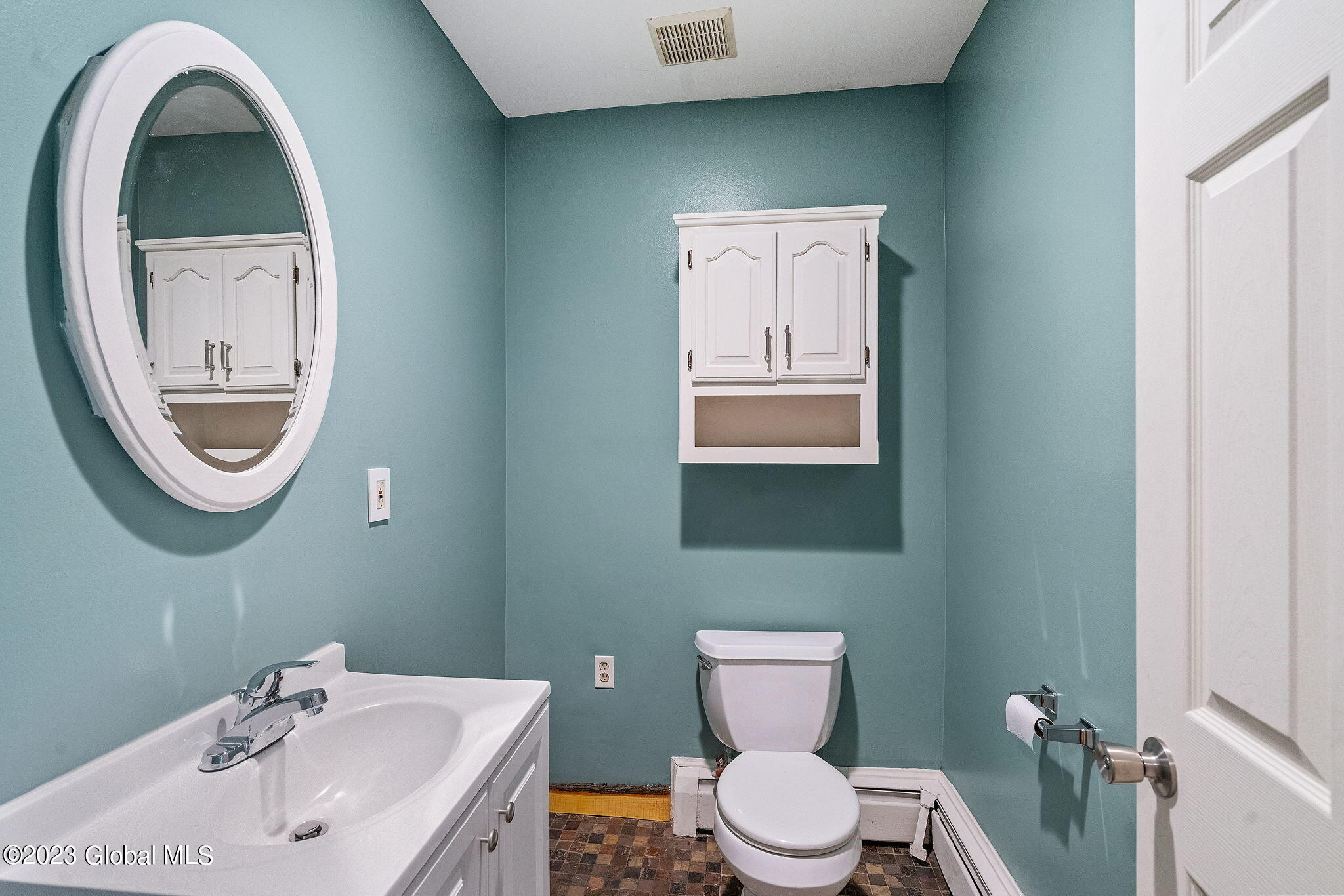 2504 Augustine Avenue