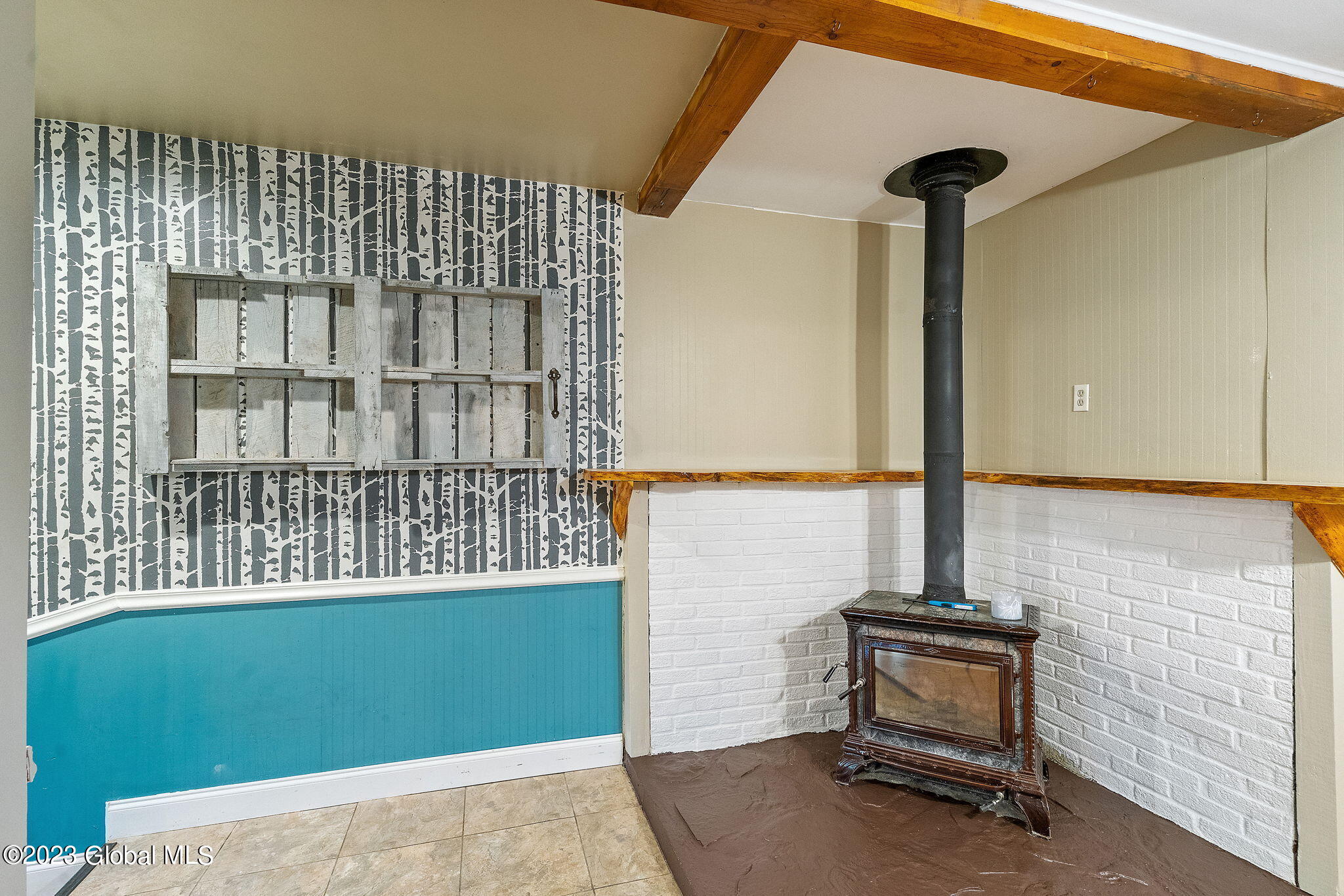 2504 Augustine Avenue