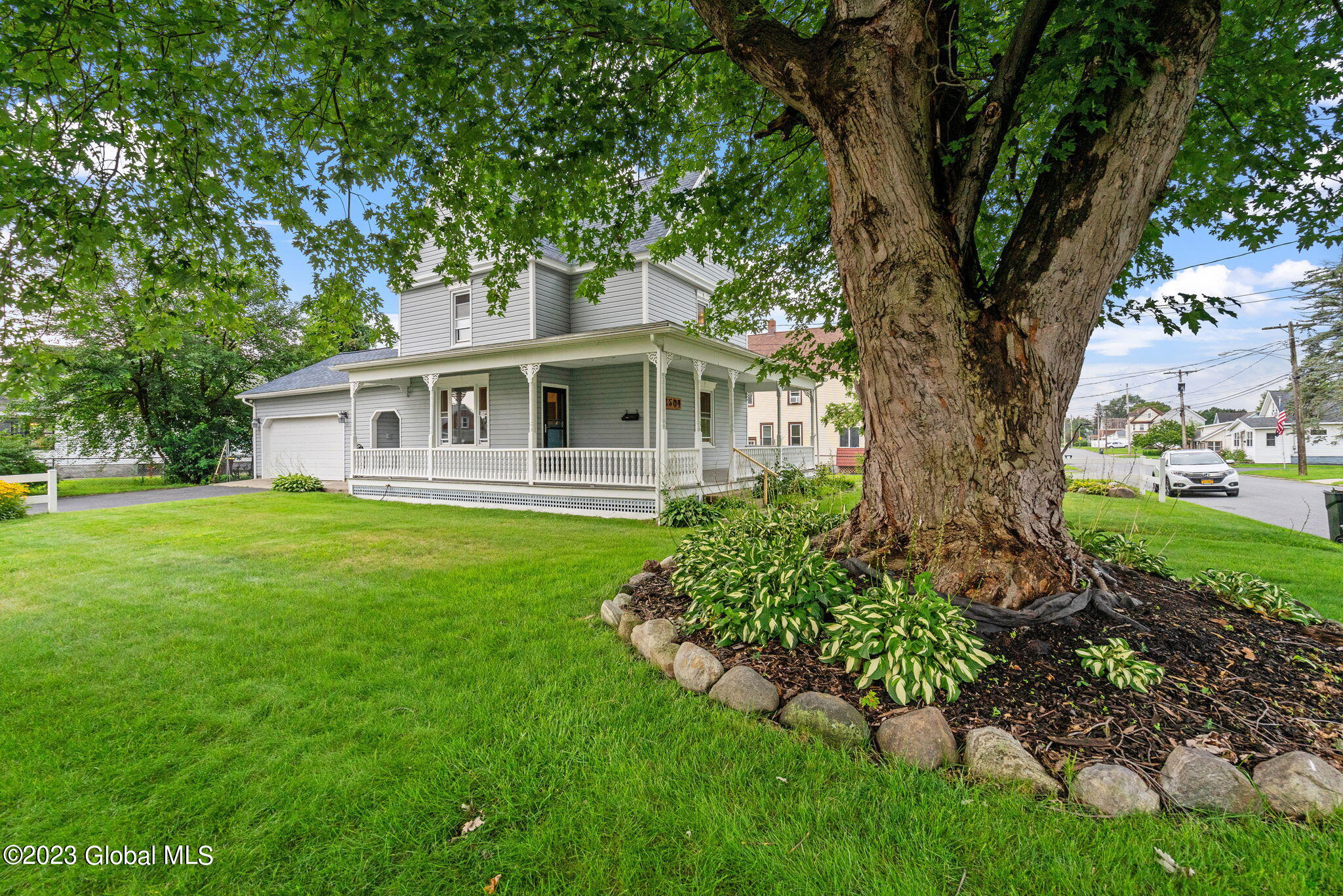 2504 Augustine Avenue