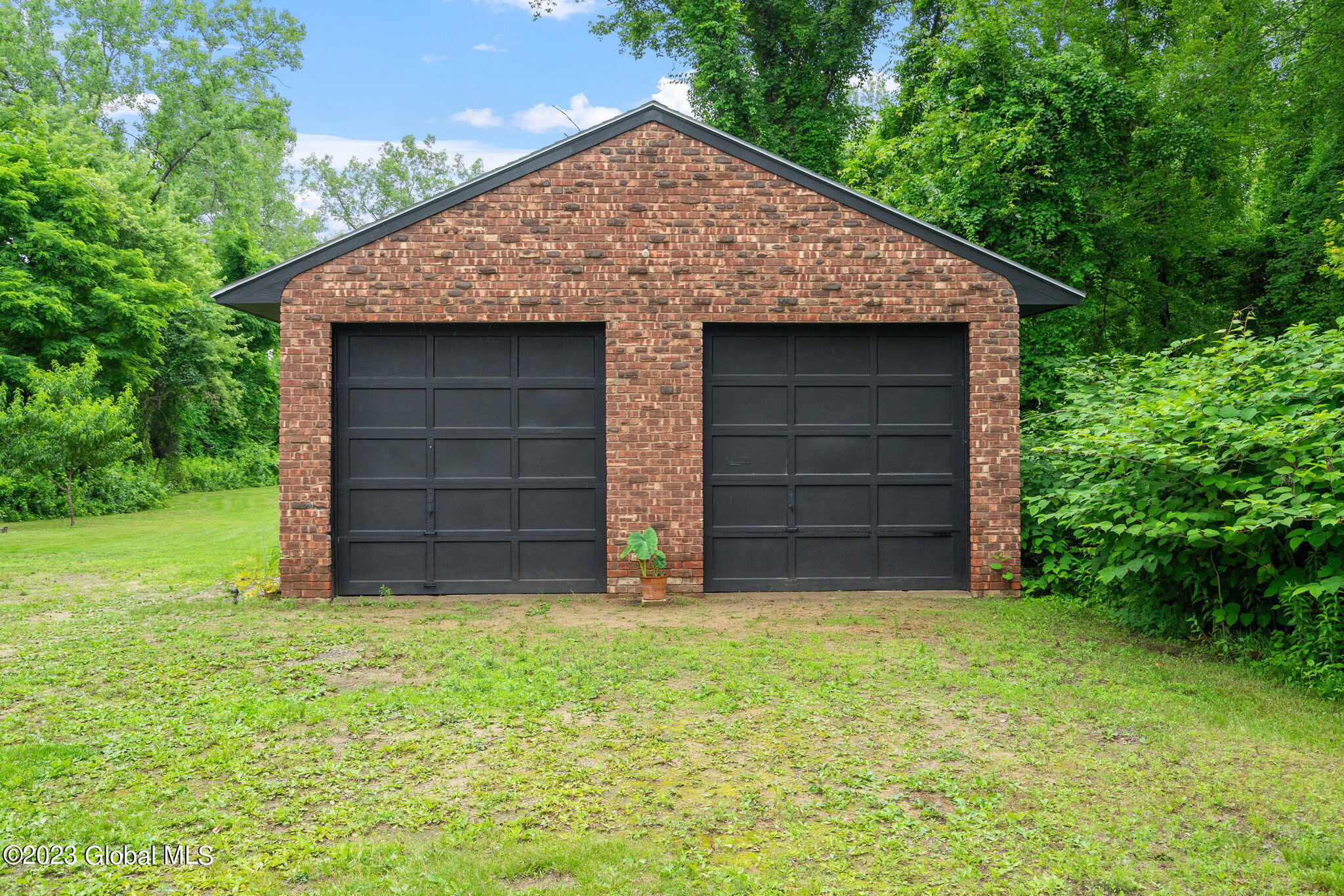 2742 Curry Road
