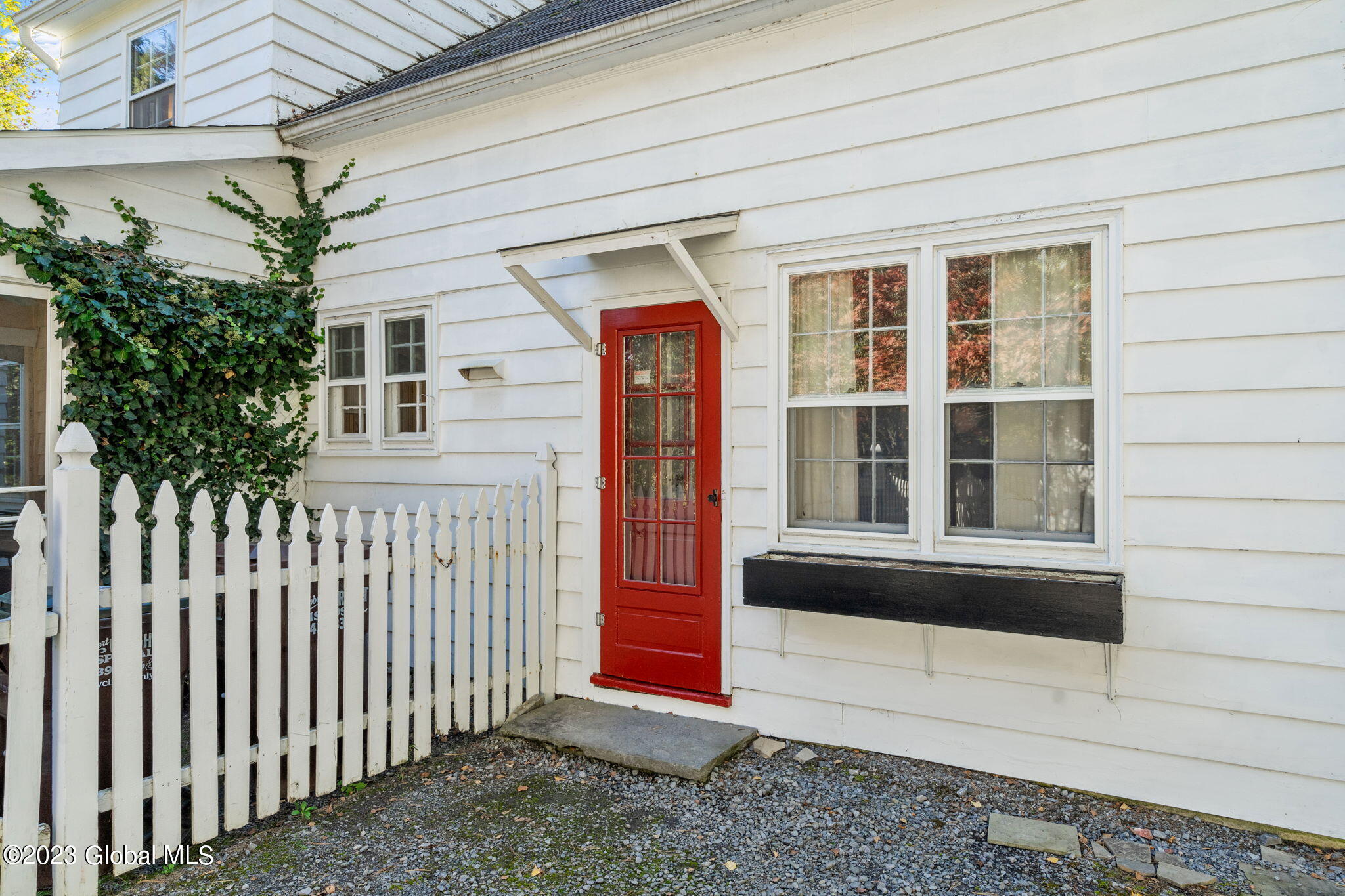 2191 New Scotland Road