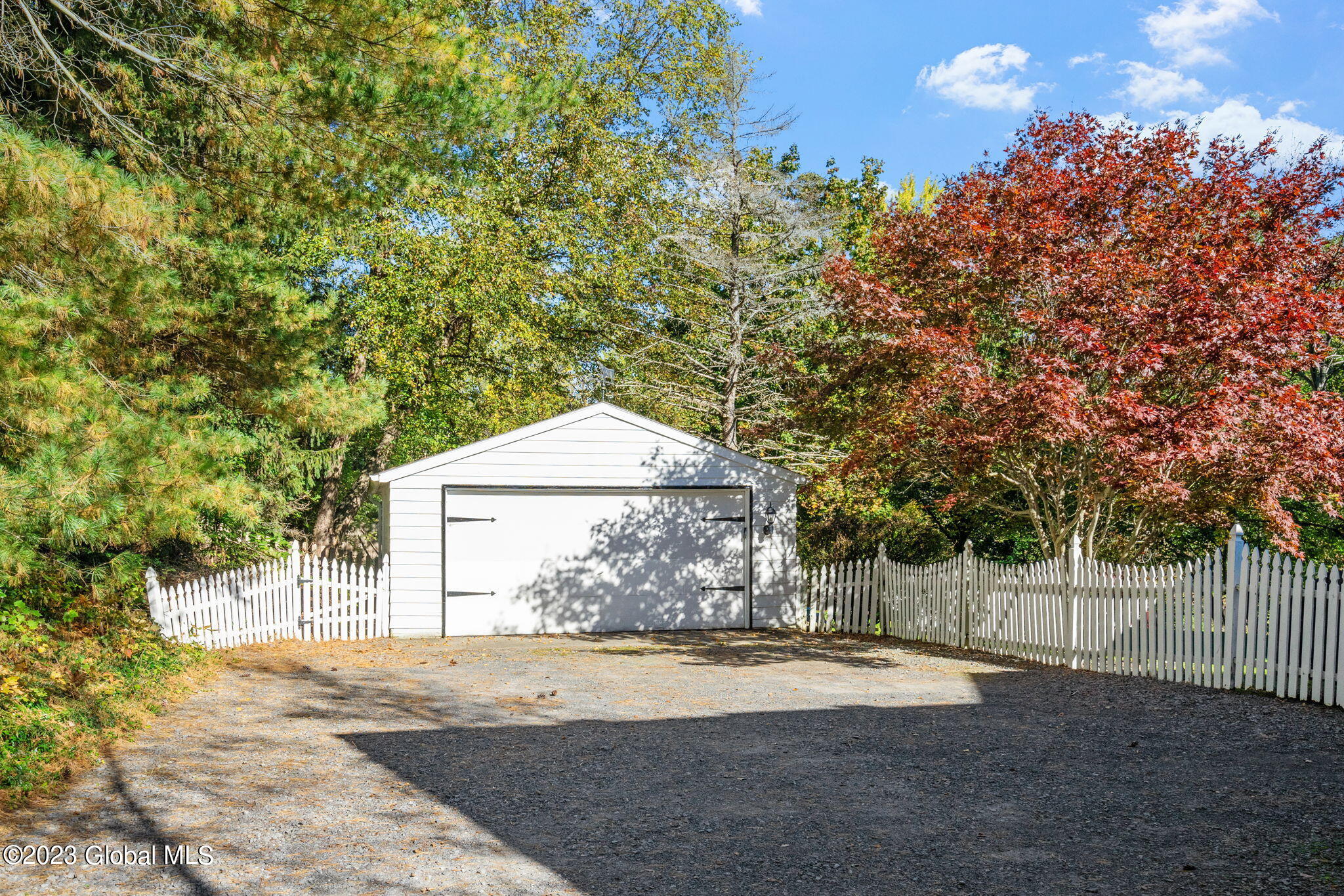 2191 New Scotland Road