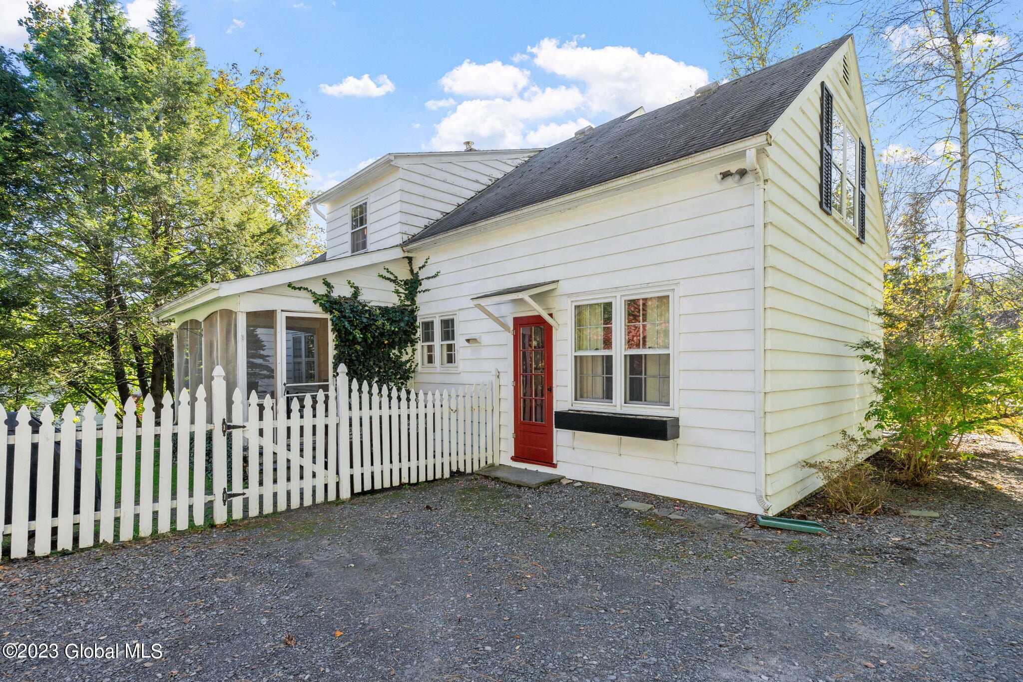 2191 New Scotland Road