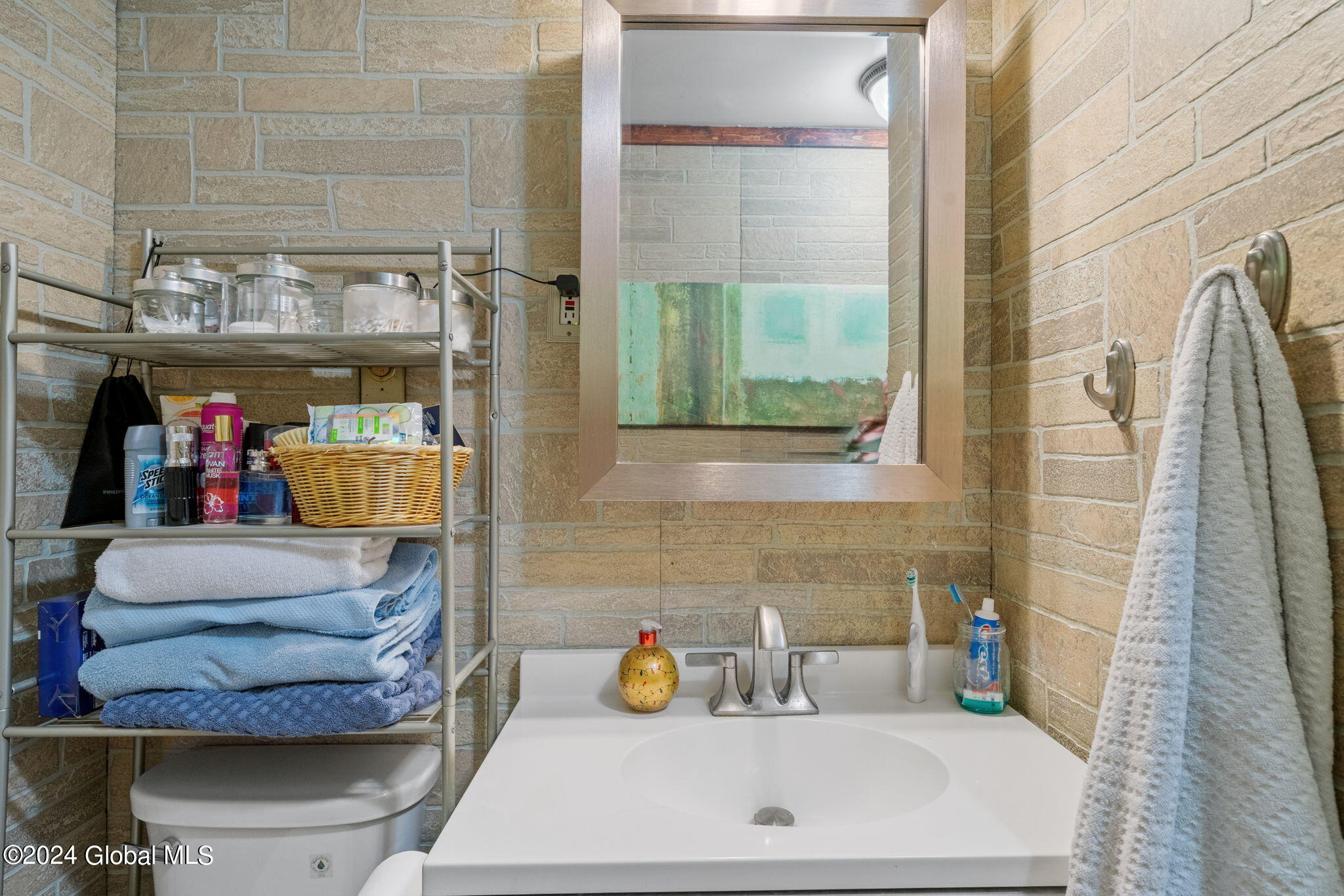 4 Boltwood Ave Avenue, Castleton-on-Hudson