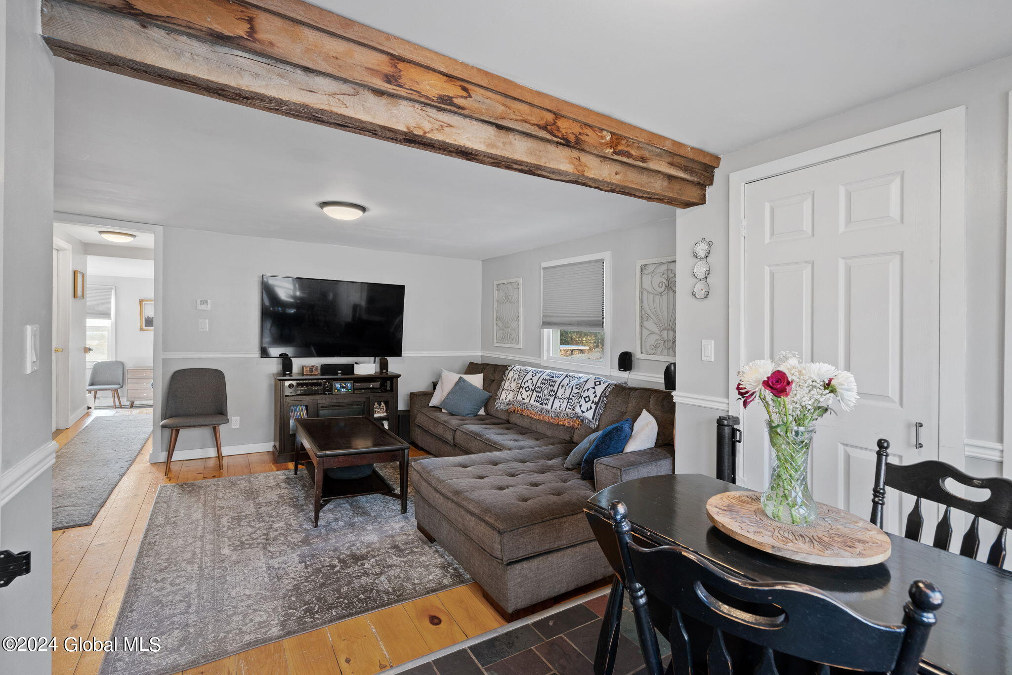 832 Woodstock Road