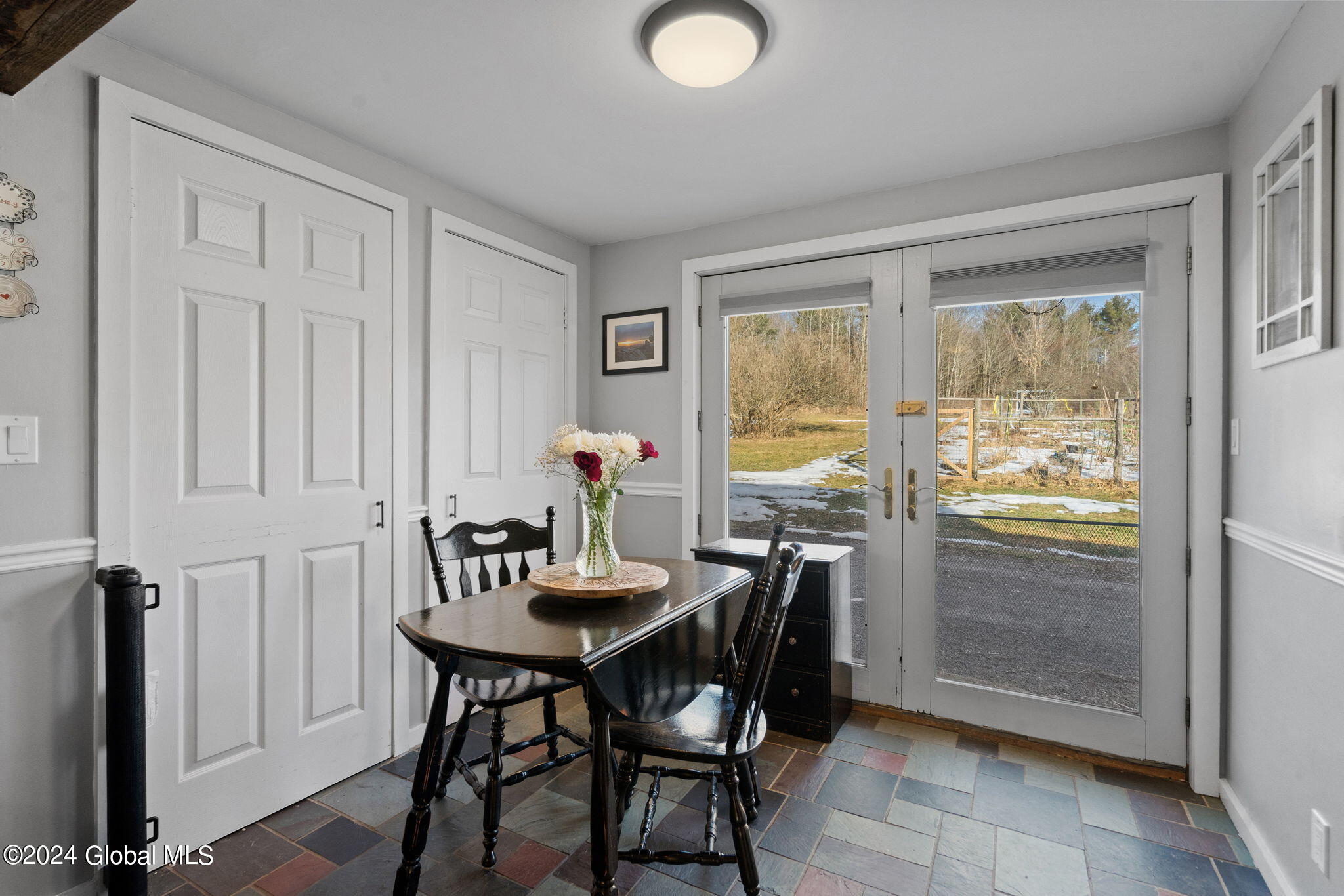 832 Woodstock Road