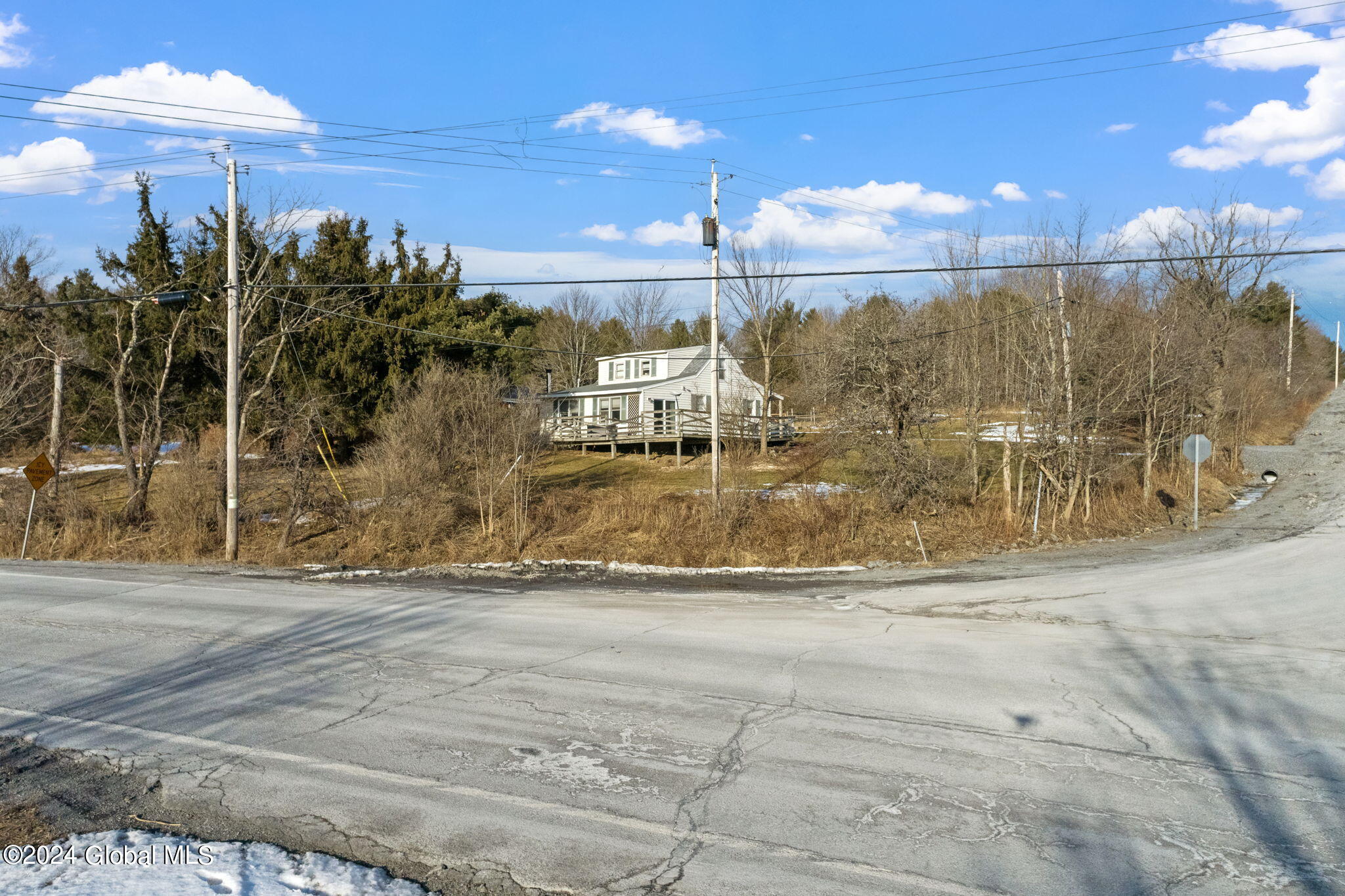 832 Woodstock Road