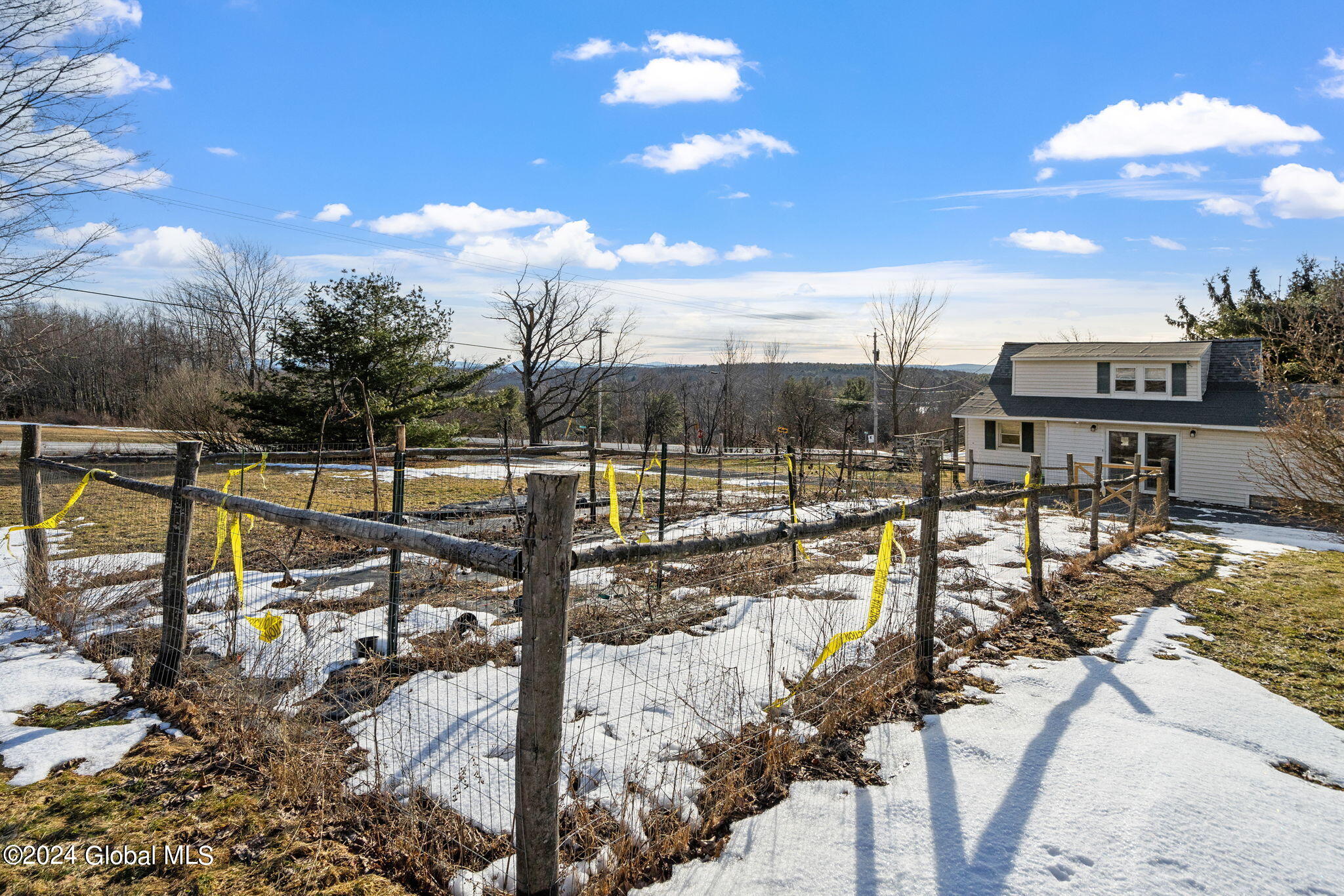 832 Woodstock Road