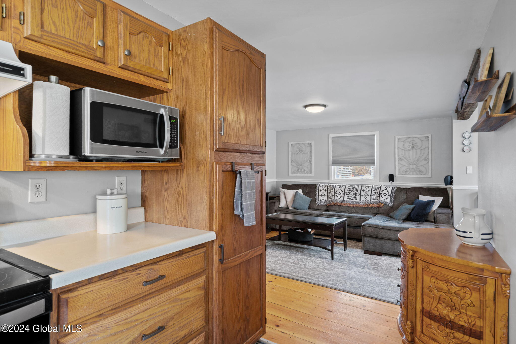 832 Woodstock Road