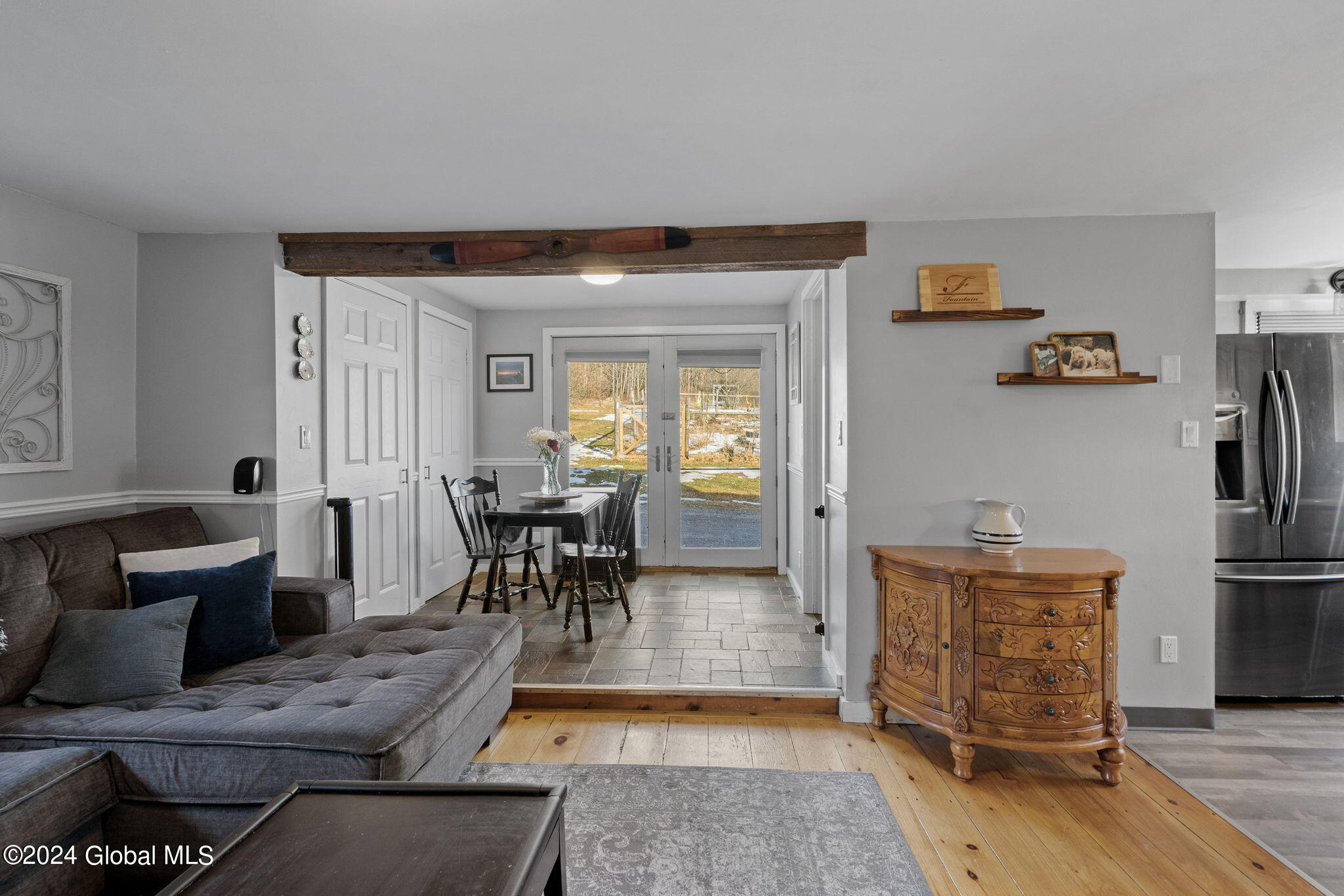 832 Woodstock Road