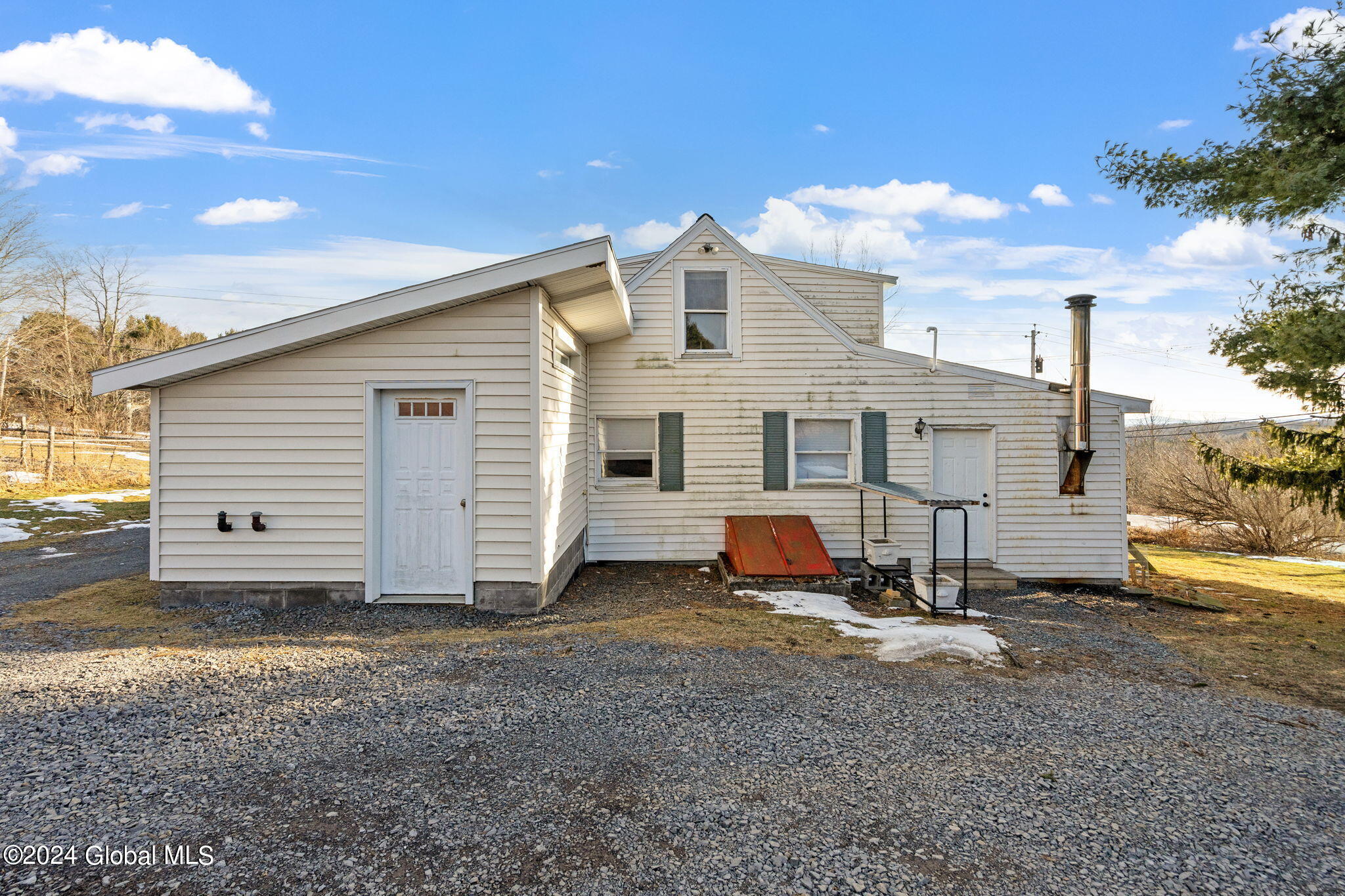 832 Woodstock Road