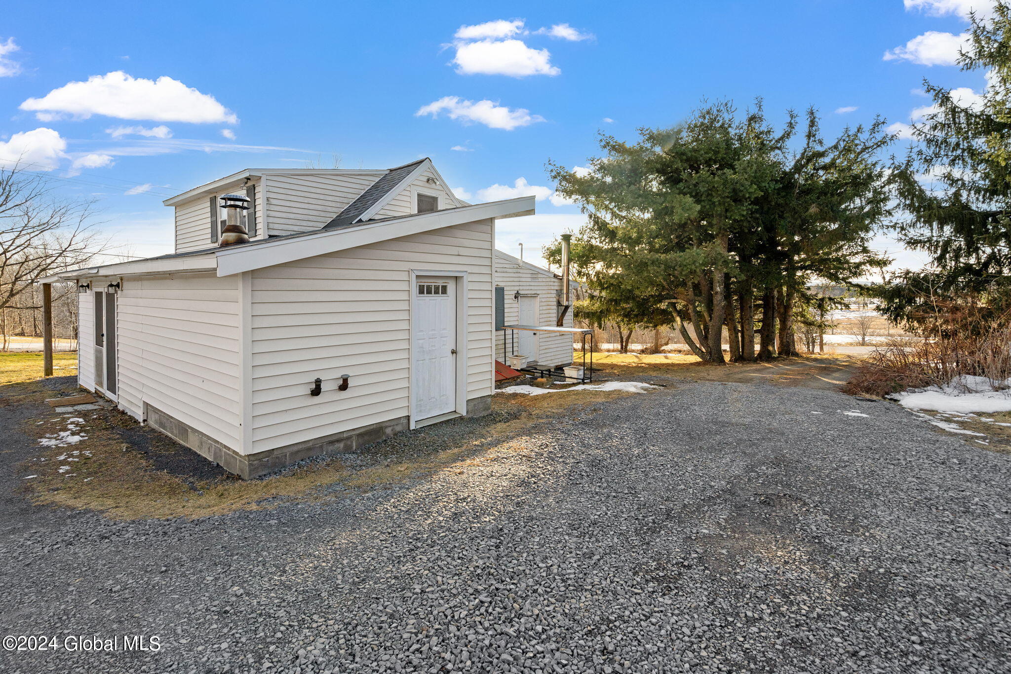 832 Woodstock Road