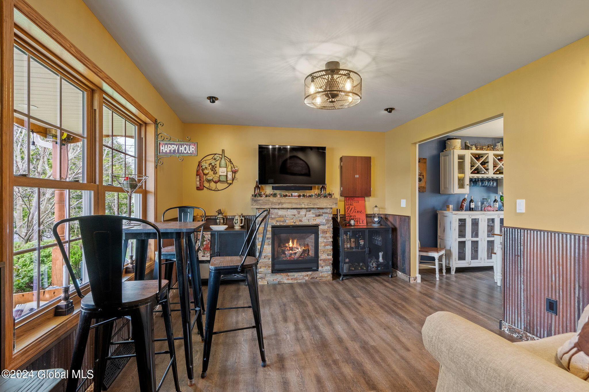 1074 Laural Lane