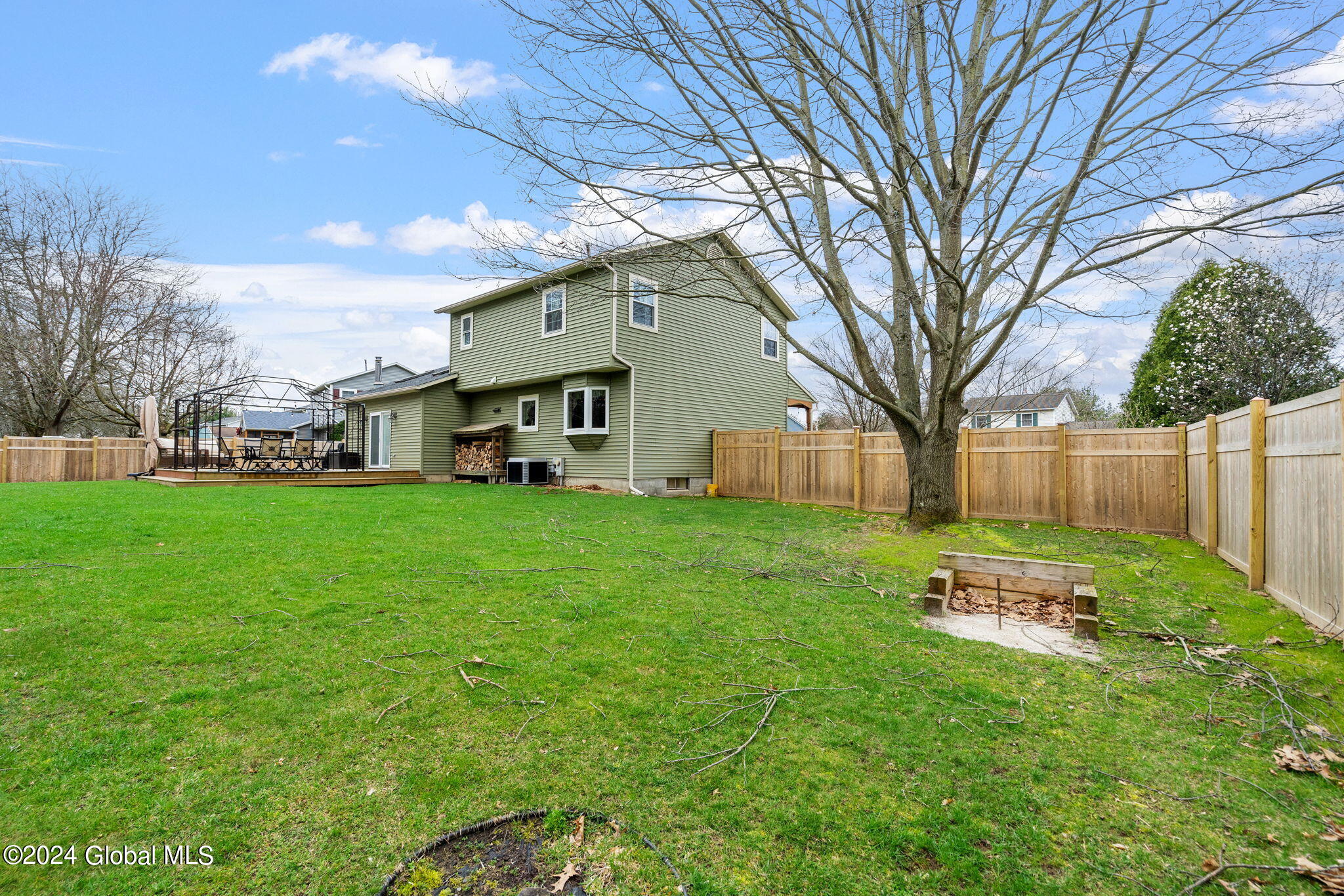 1074 Laural Lane
