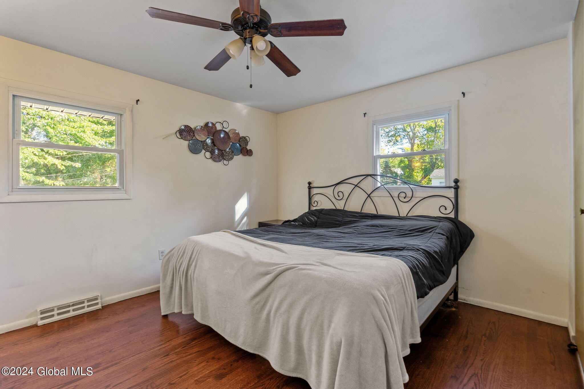 5 Comely Lane