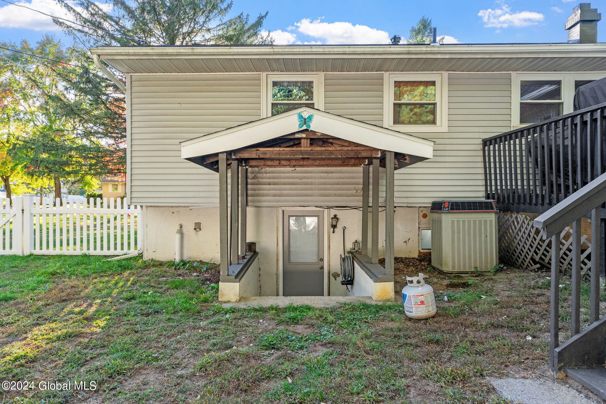 5 Comely Lane