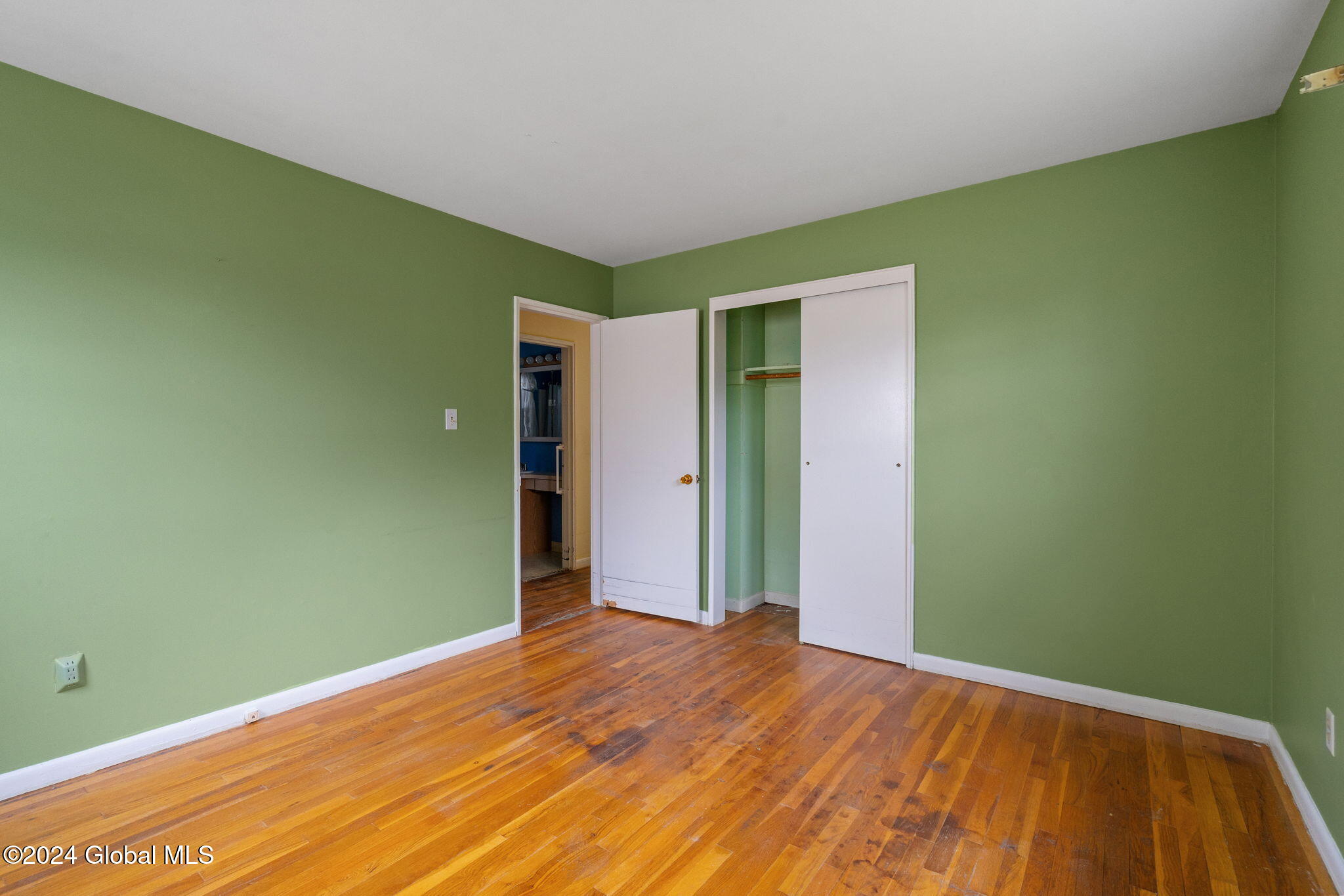 41 Perry Avenue