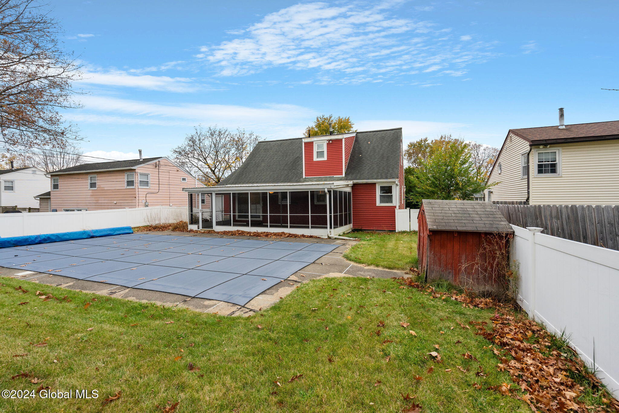 41 Perry Avenue