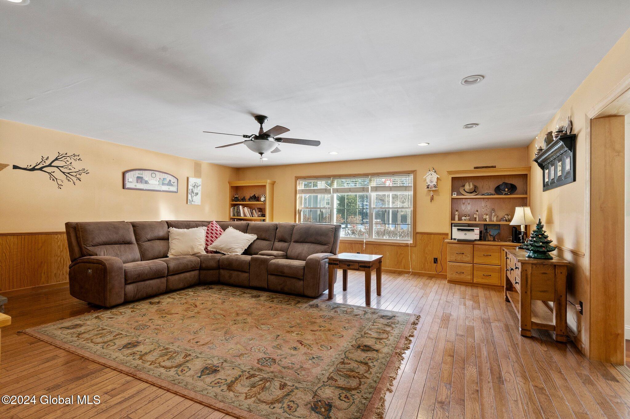 109 Farr Lane