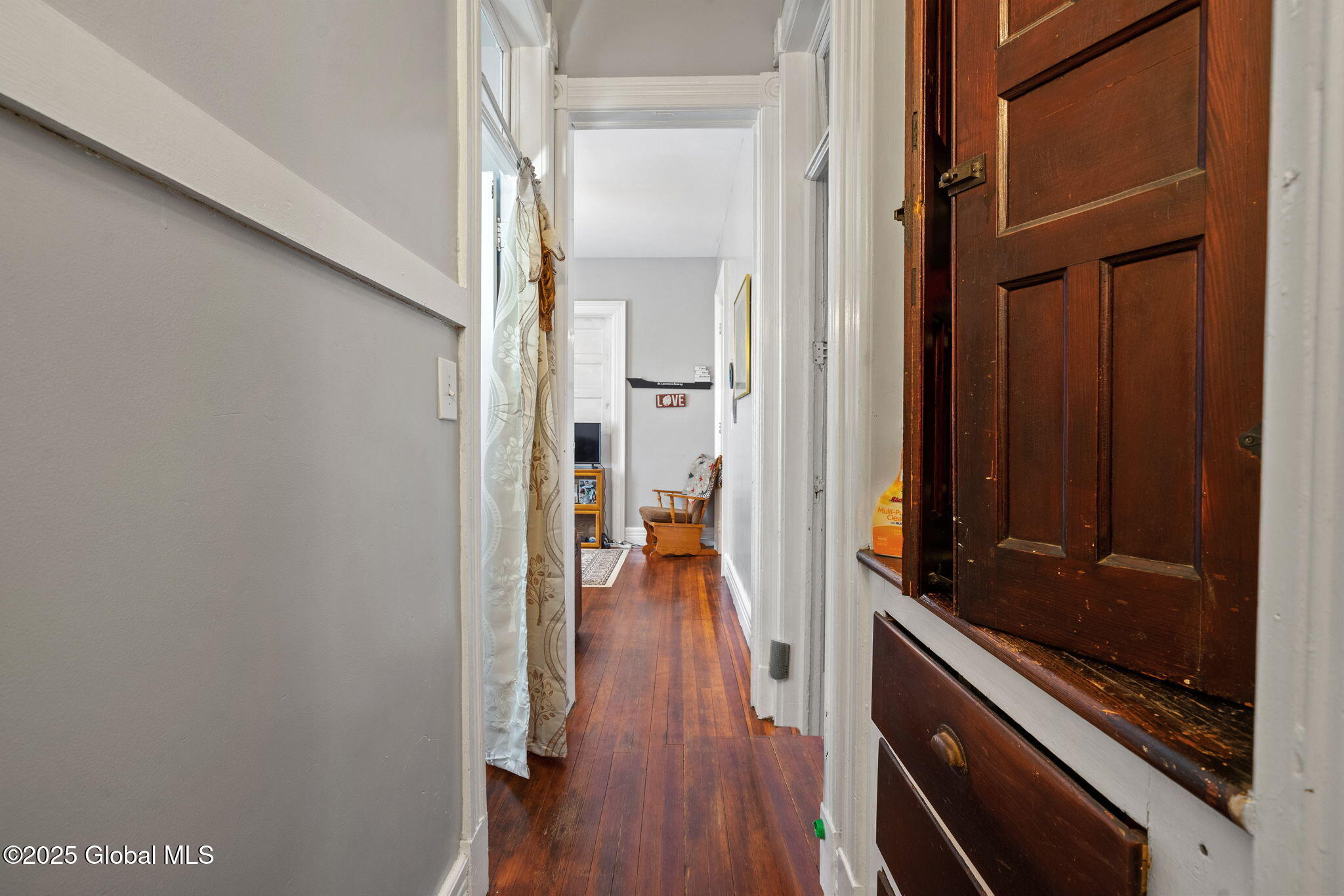 858 Union Street
