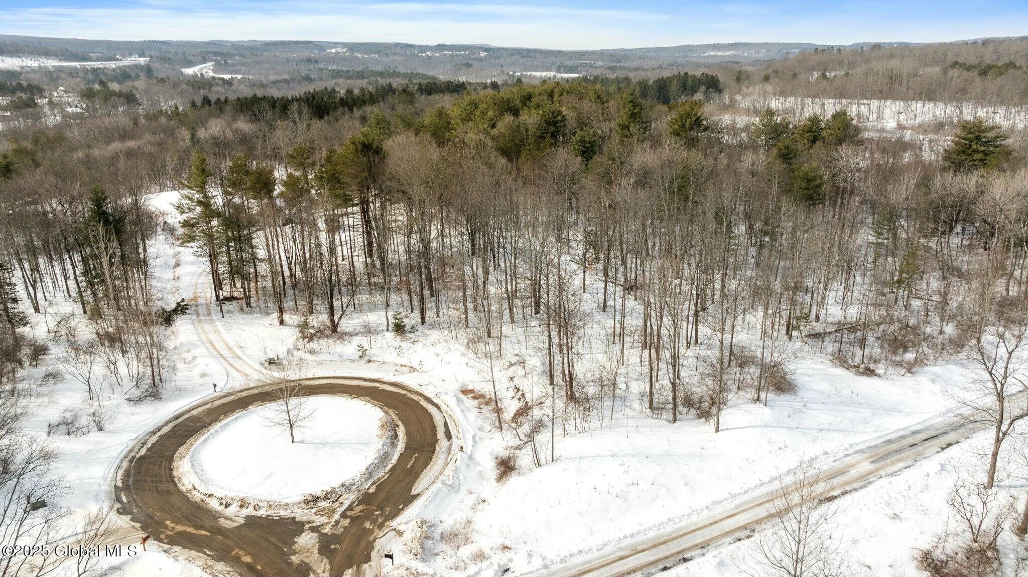 272 Woodstone Circle