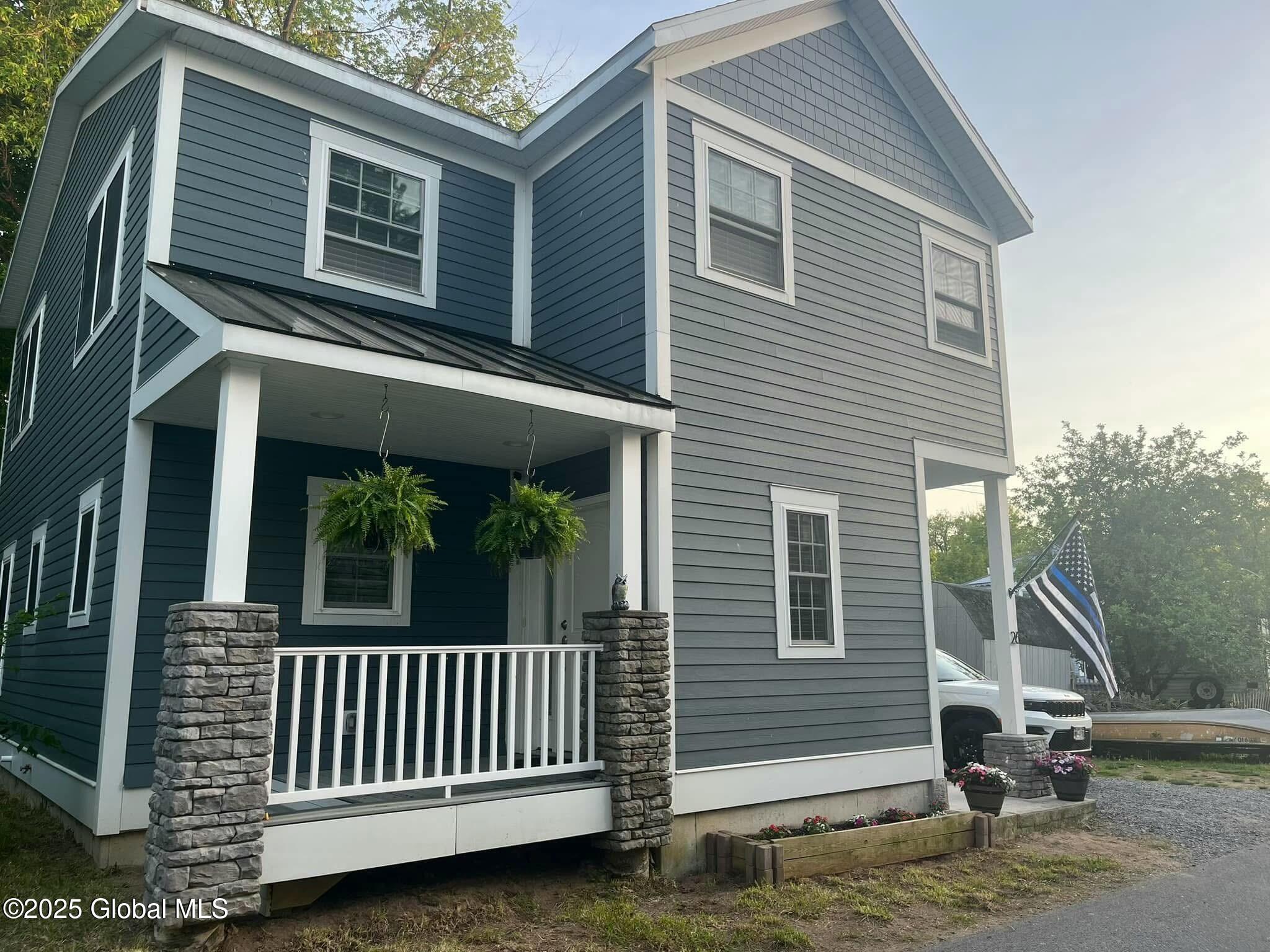26 Albany Avenue