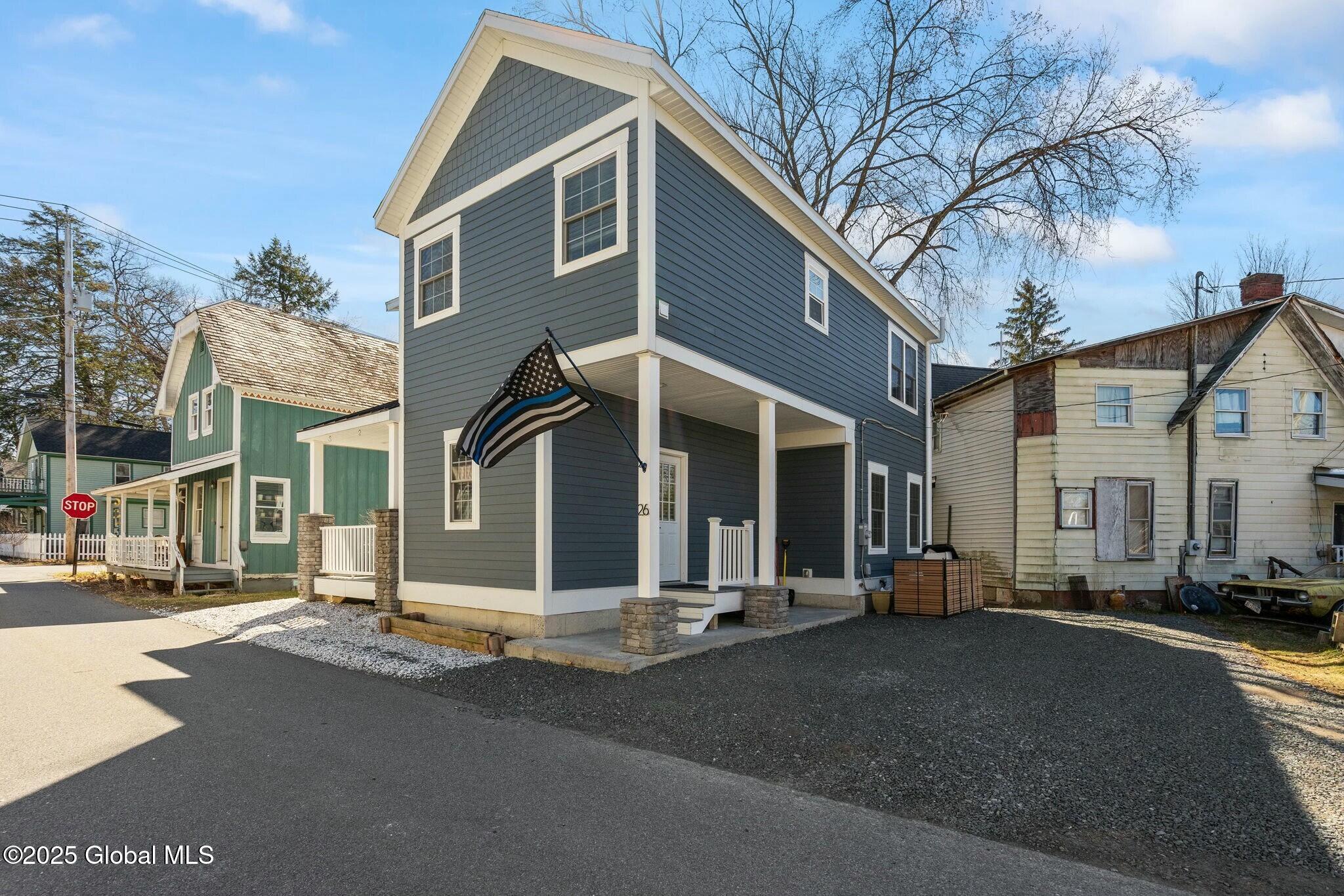 26 Albany Avenue