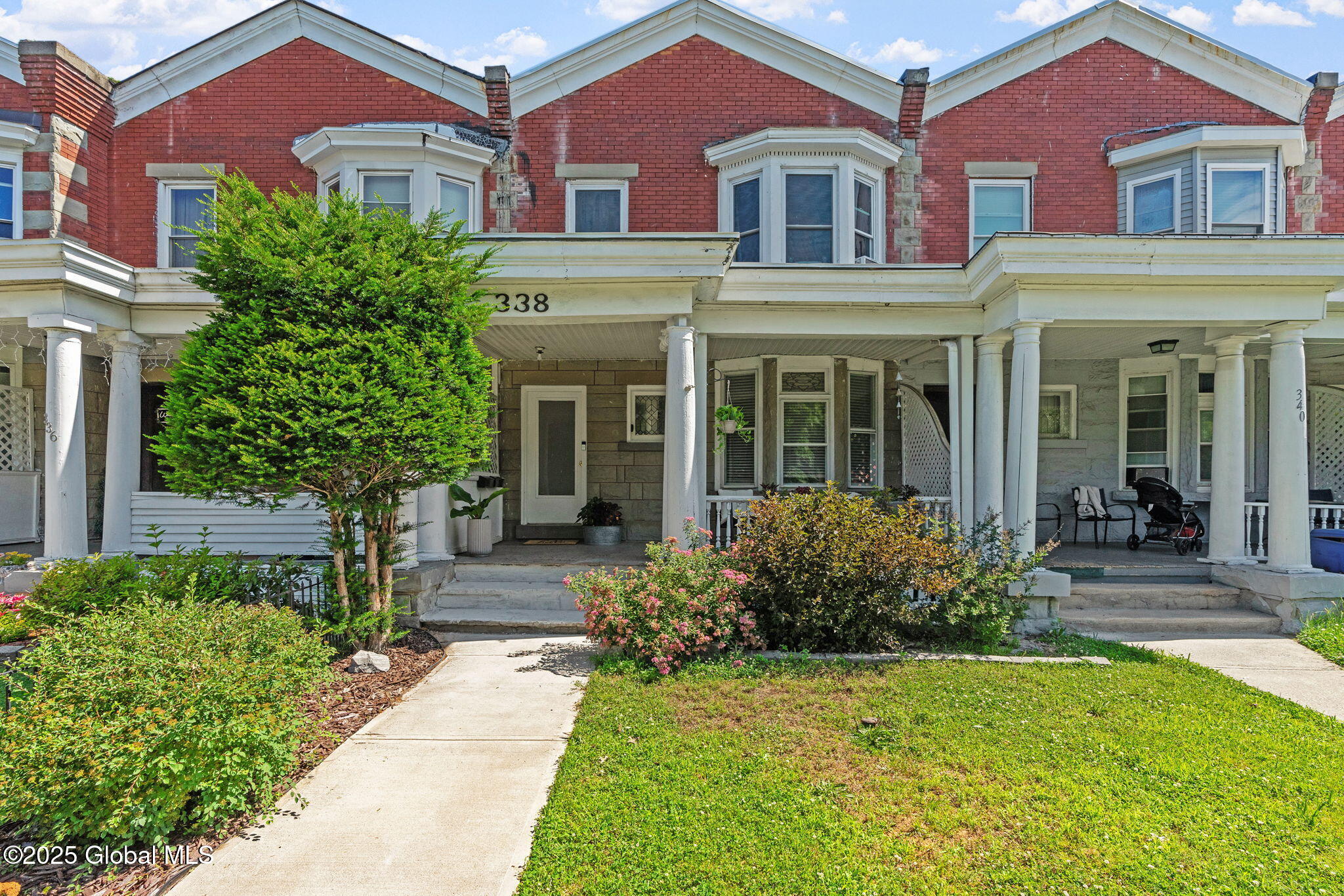 338 Manning Boulevard