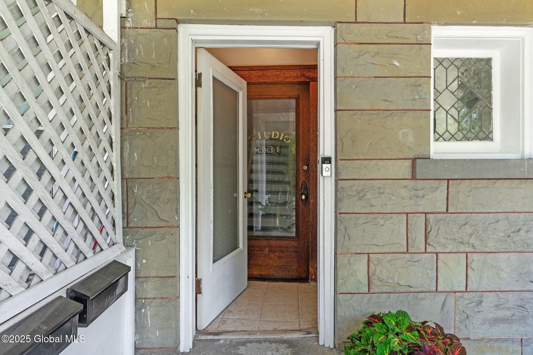 338 Manning Boulevard