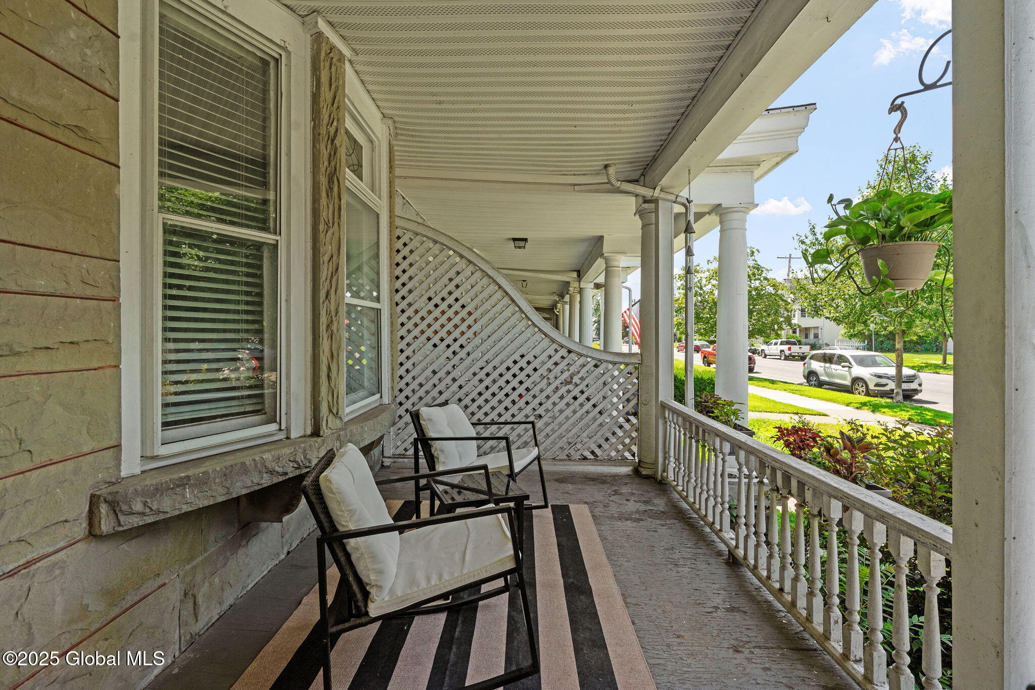 338 Manning Boulevard