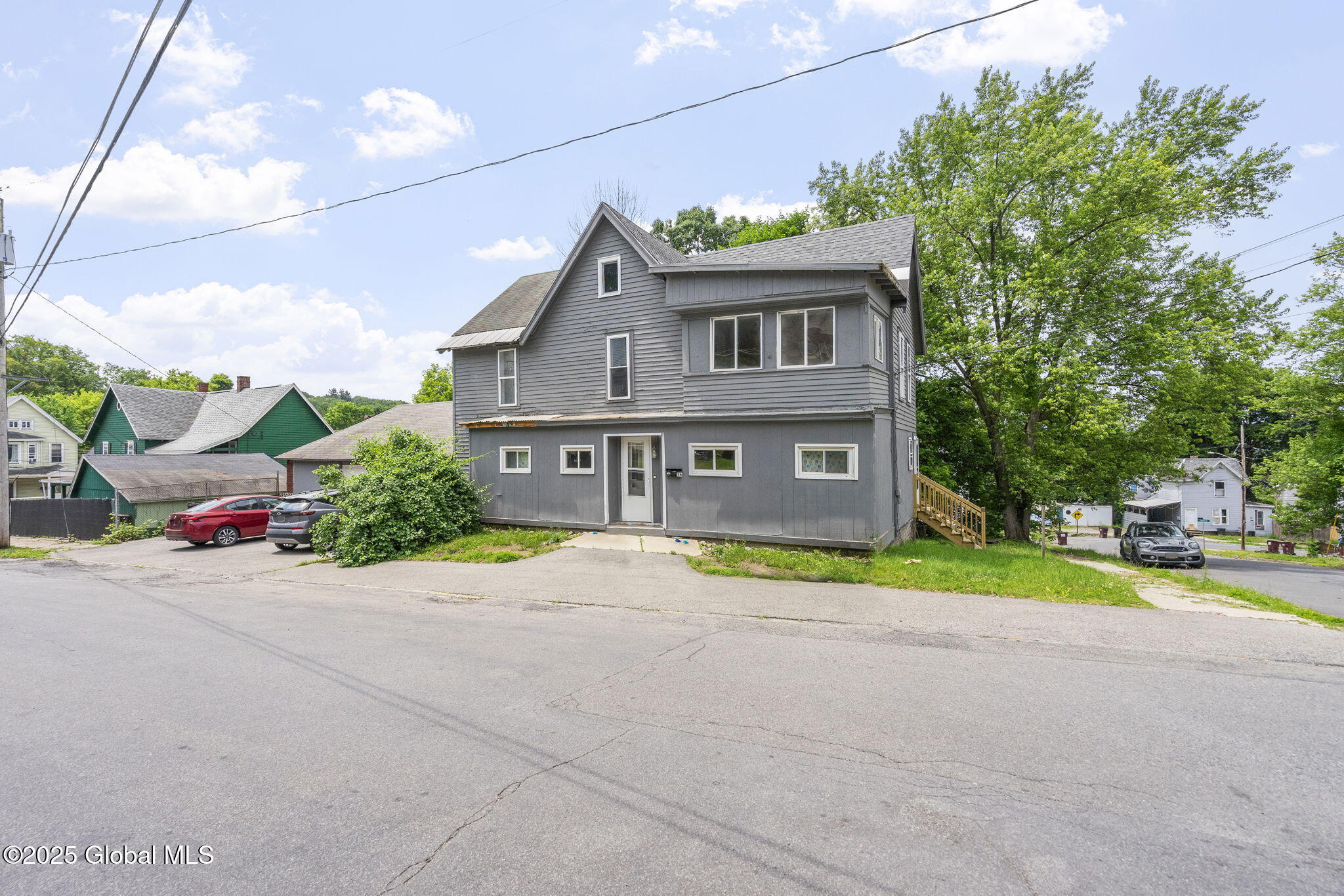 16 Steele Avenue