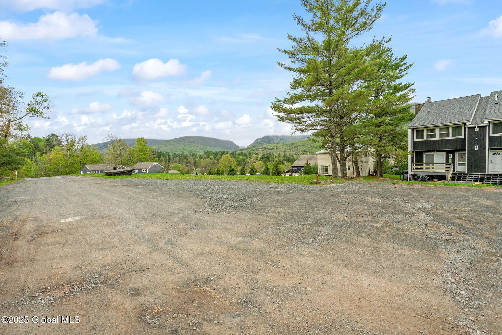 35 Scribner Hollow Road, # E3