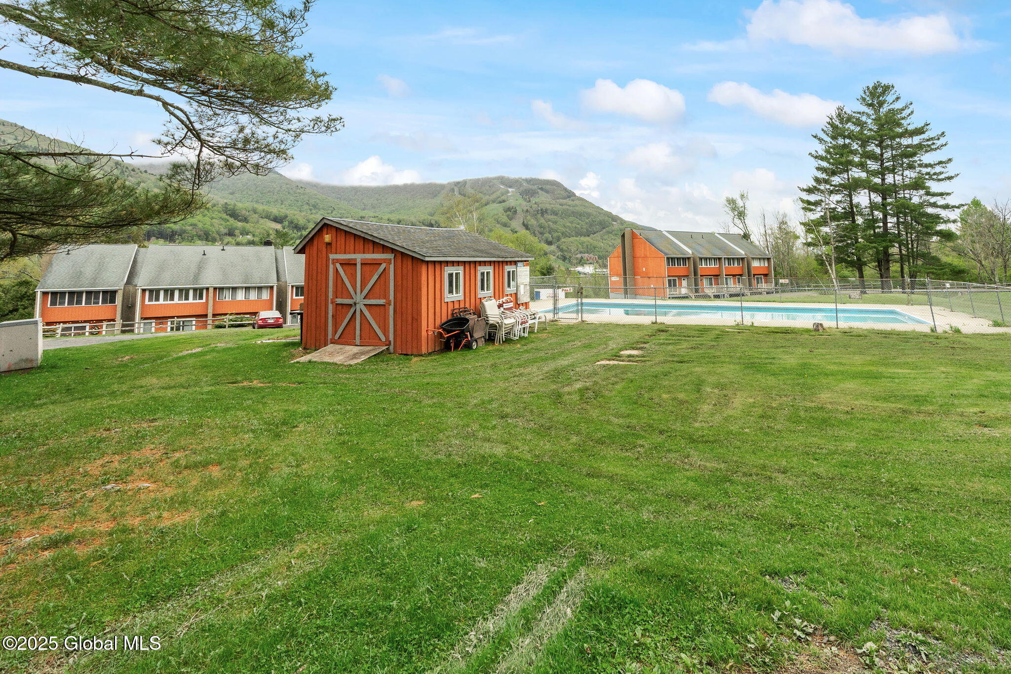 35 Scribner Hollow Road, # E3