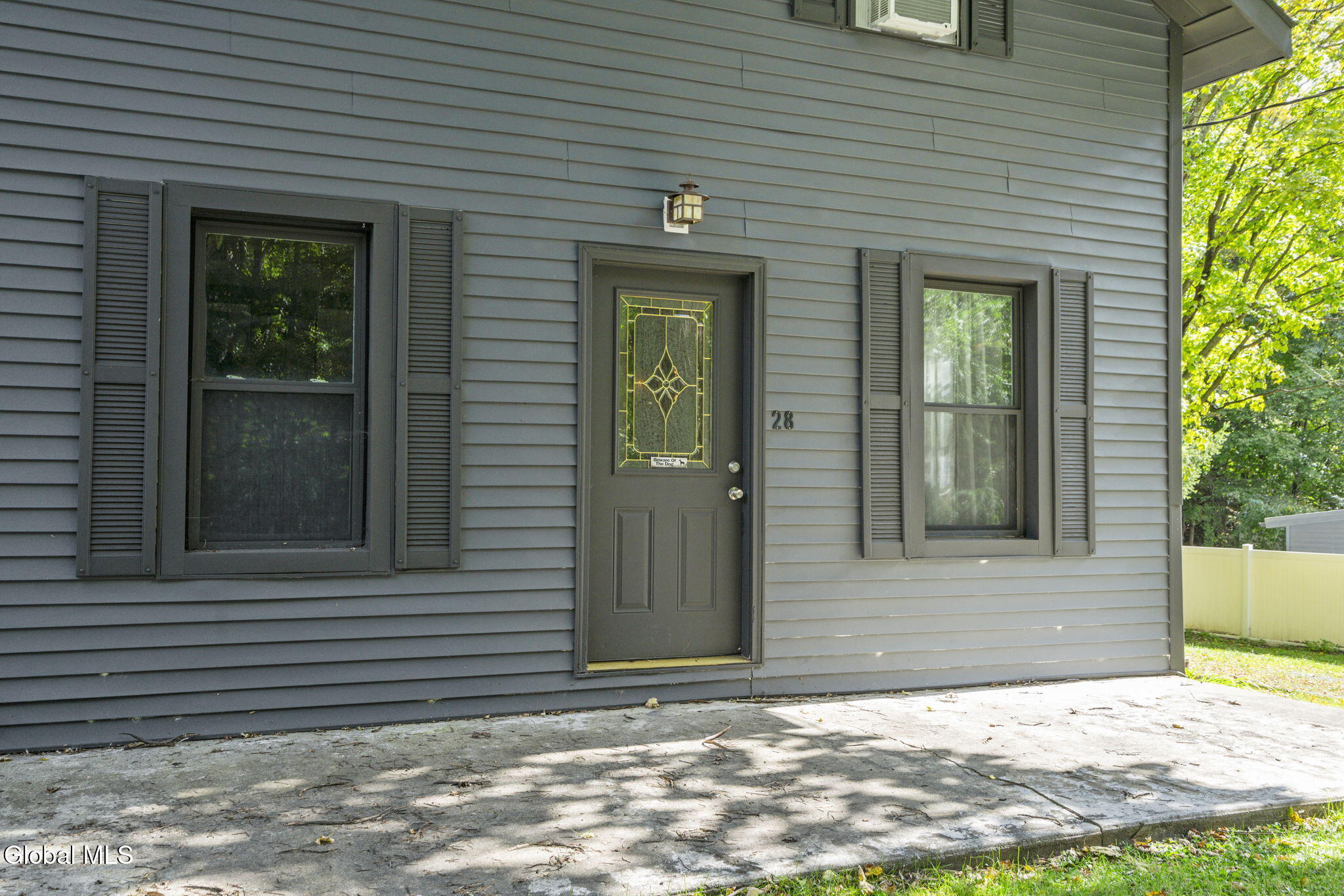 28 Sutton Hollow Road