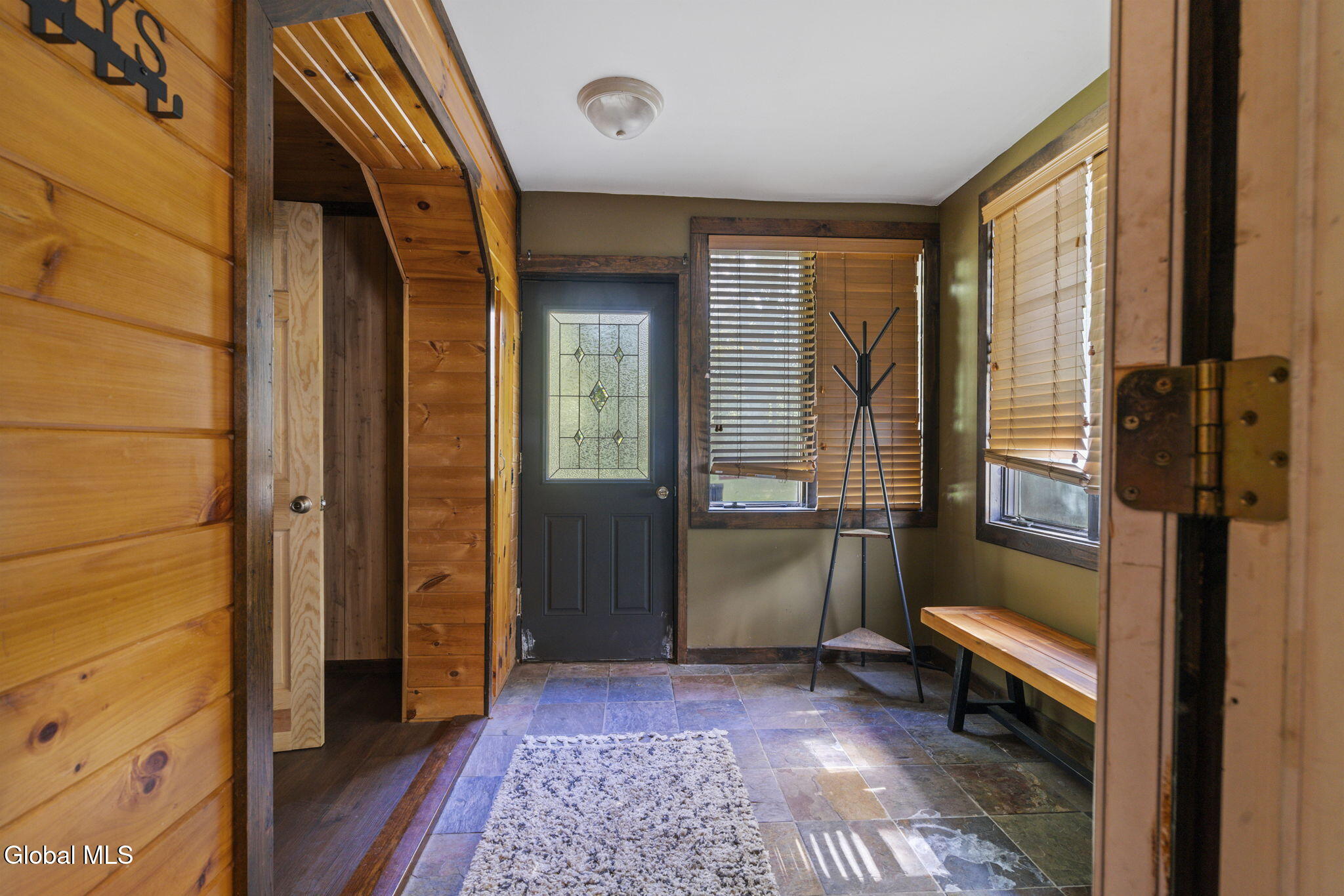 28 Sutton Hollow Road