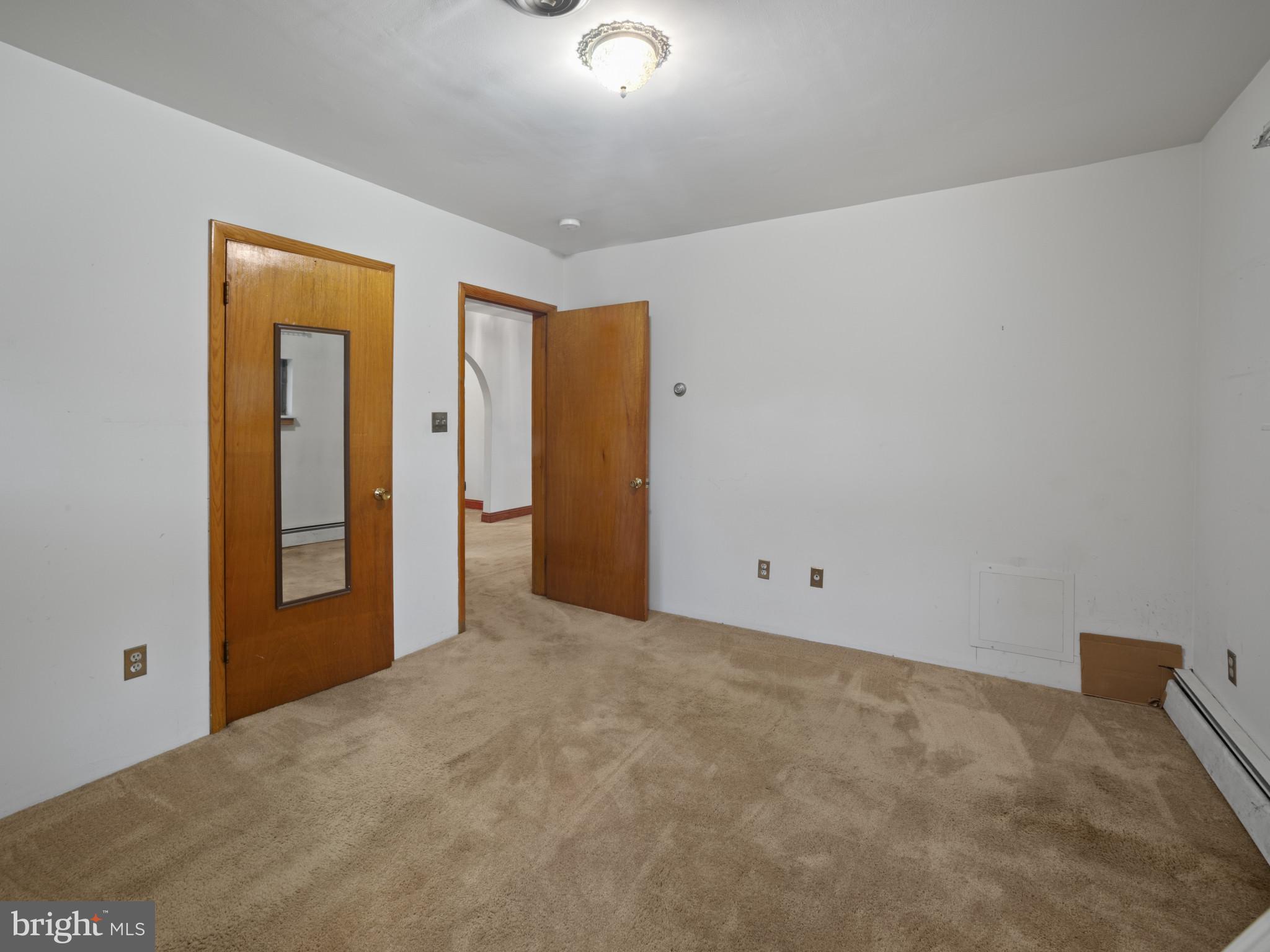 372 Sansbury Rd