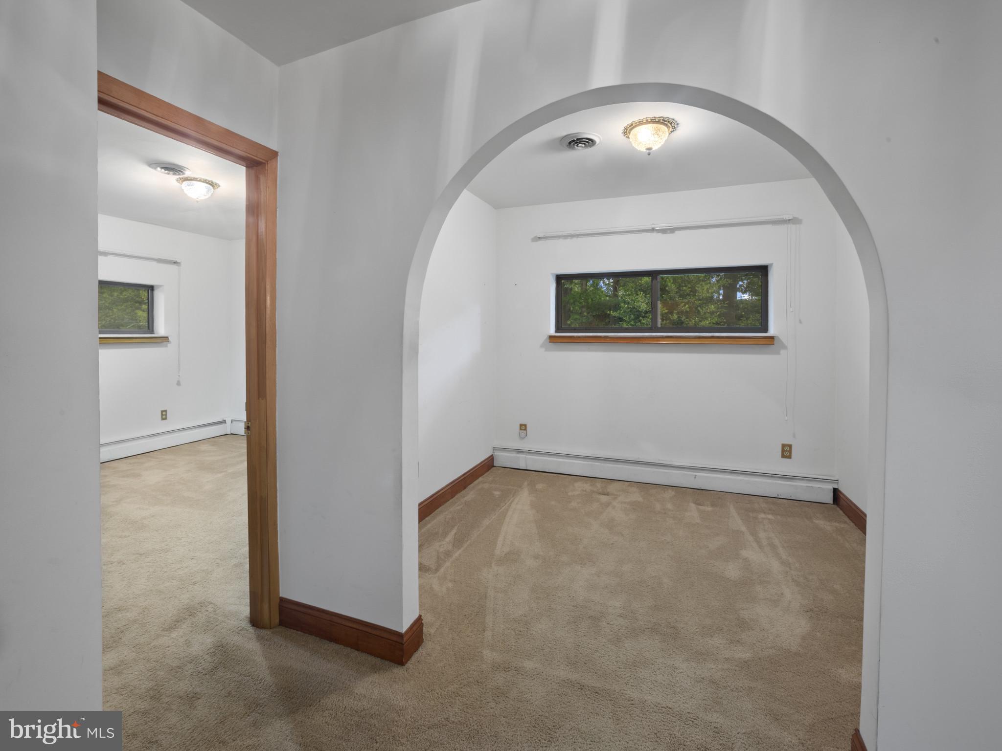 372 Sansbury Rd