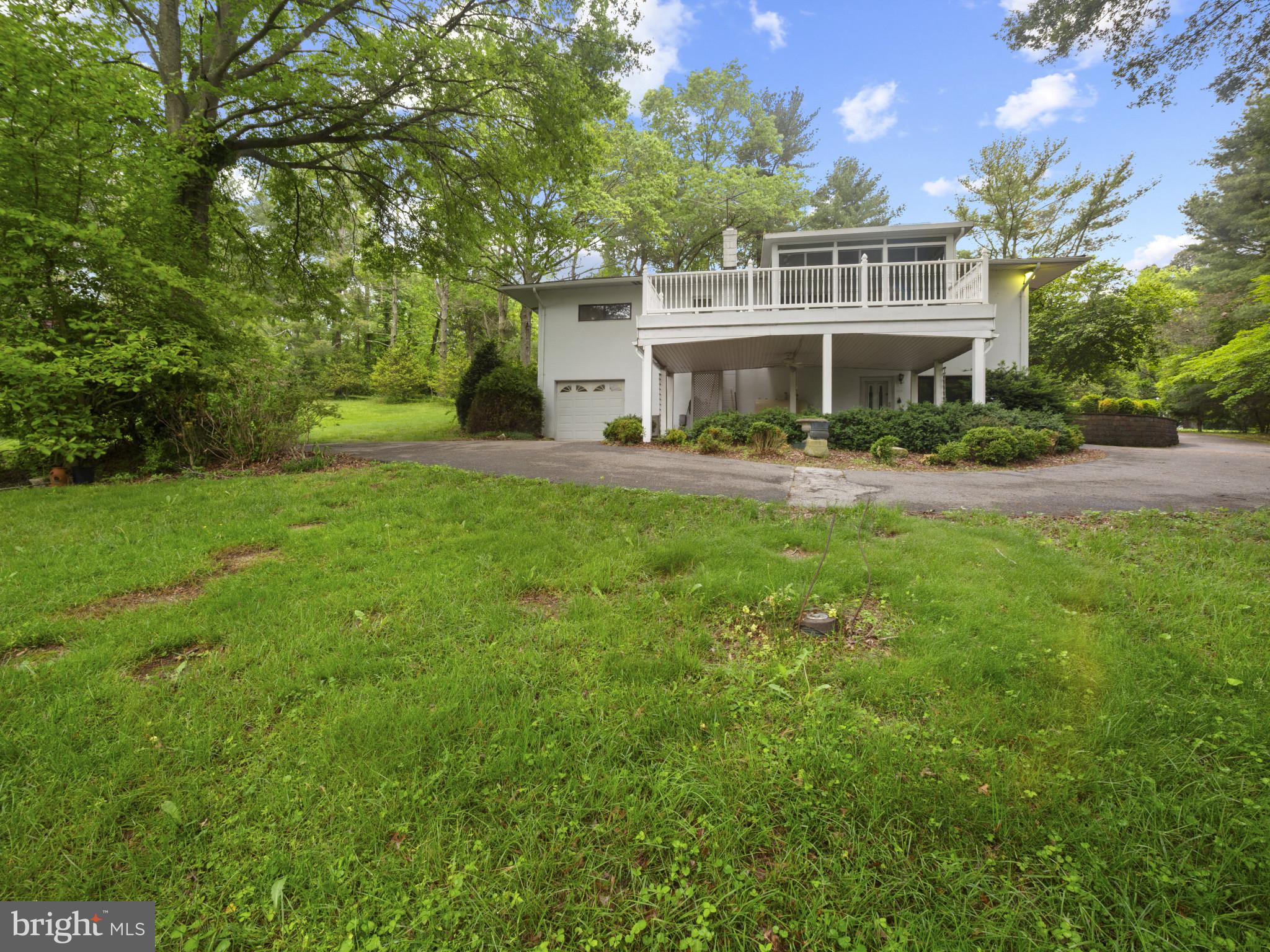 372 Sansbury Rd