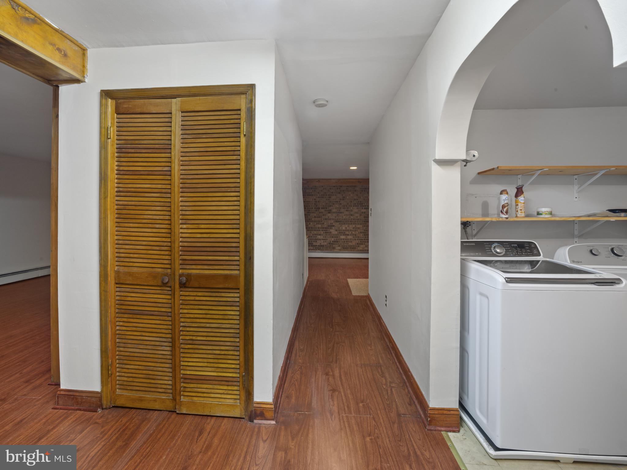 372 Sansbury Rd