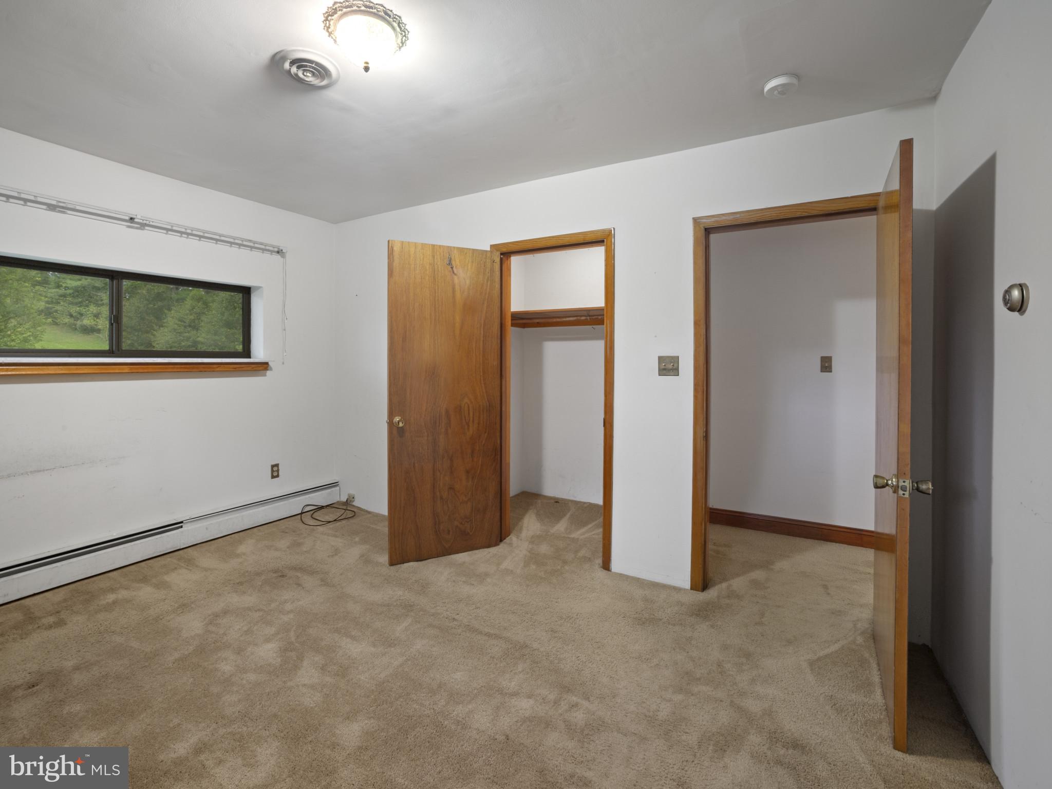 372 Sansbury Rd