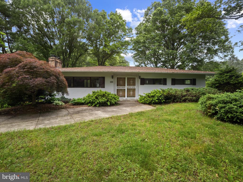 372 Sansbury Rd