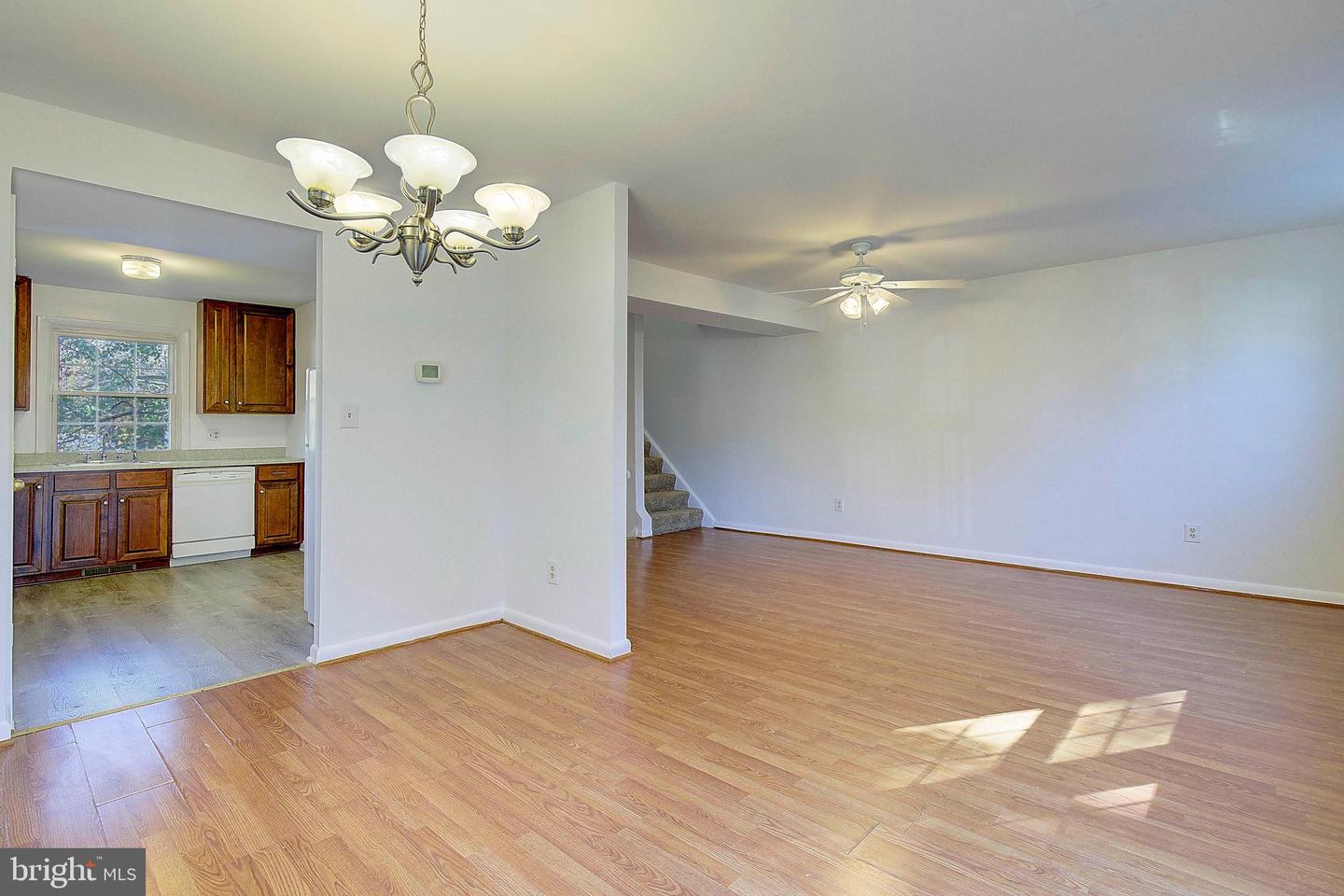 832 Calvert Towne Dr